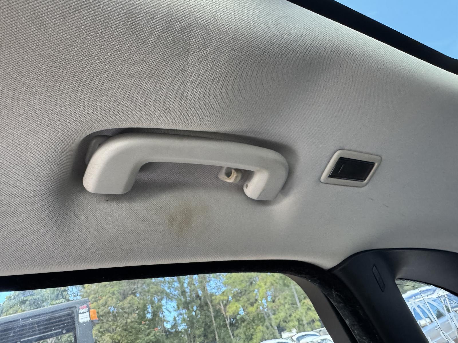View JAGUAR F PACE 2016 5 Door Station Wagon Breaking