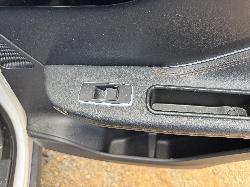 View JAGUAR F PACE 2016 5 Door Station Wagon Breaking