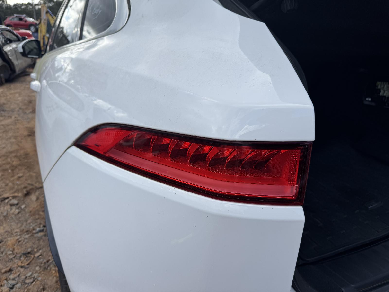 View JAGUAR F PACE 2016 5 Door Station Wagon Breaking