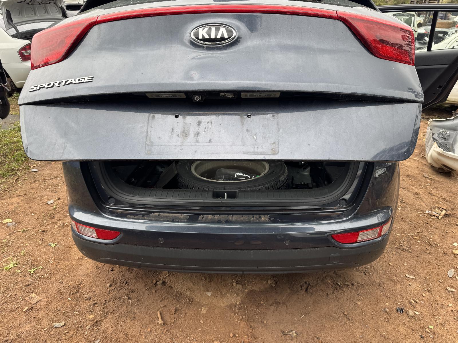 View KIA SPORTAGE 2017 5 Door Station Wagon Breaking