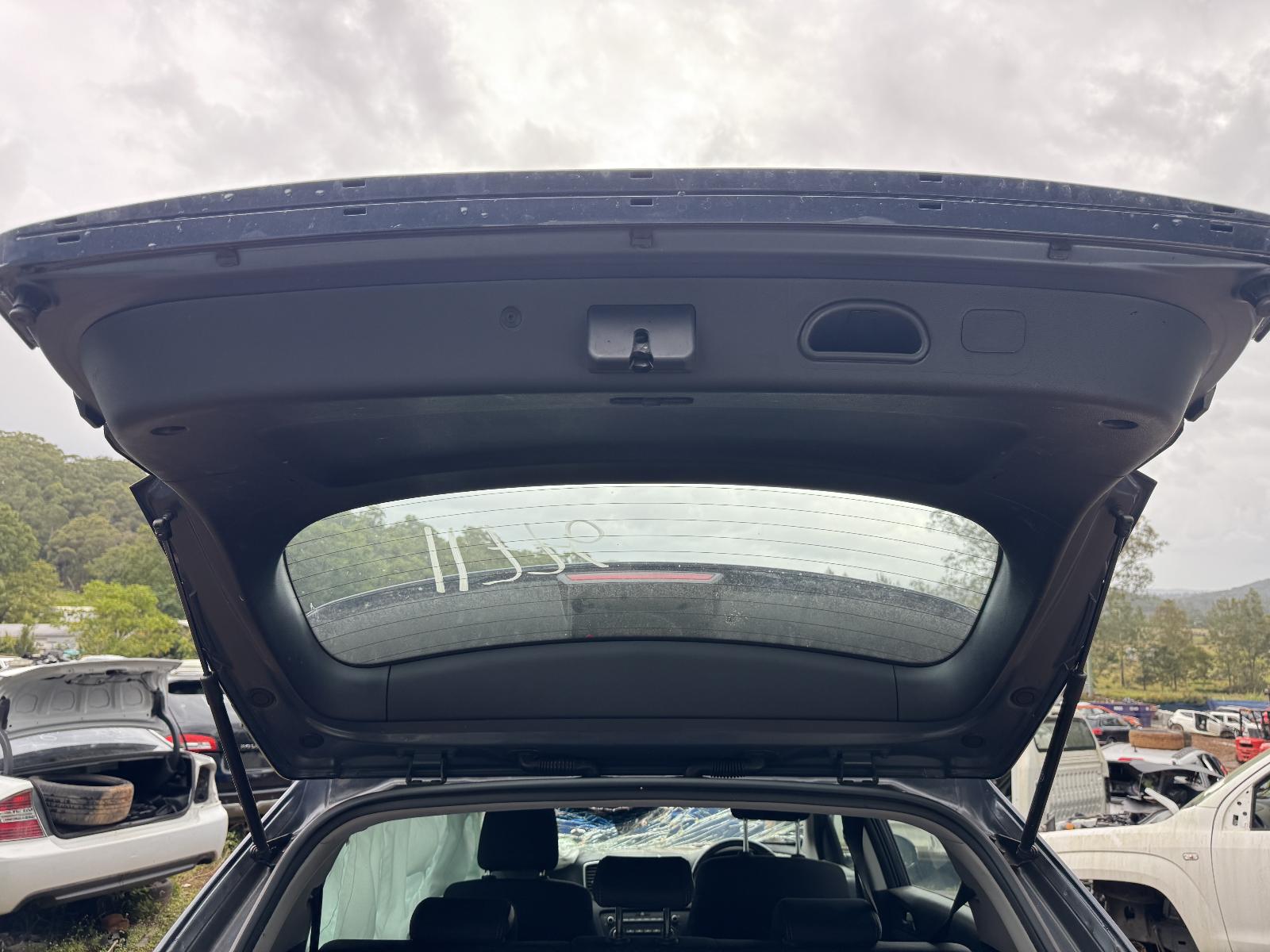 View KIA SPORTAGE 2017 5 Door Station Wagon Breaking