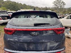 View KIA SPORTAGE 2017 5 Door Station Wagon Breaking