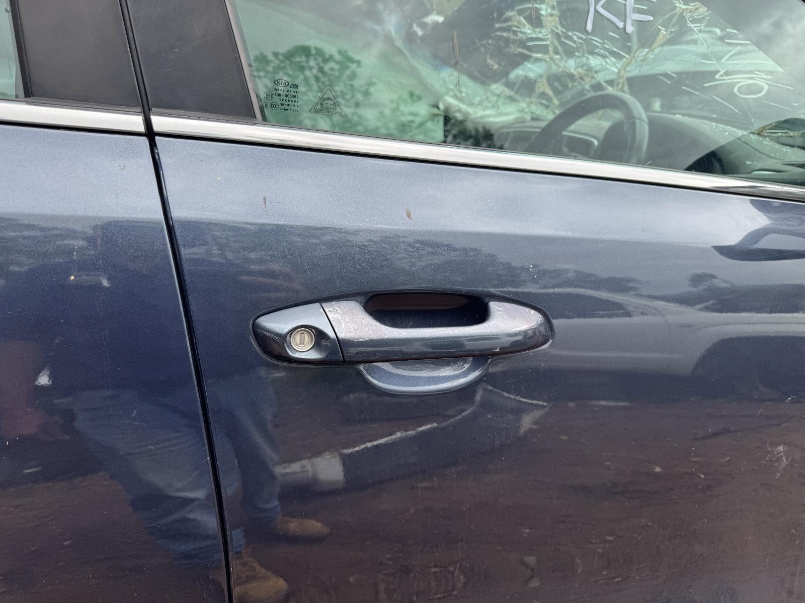 View KIA SPORTAGE 2017 5 Door Station Wagon Breaking