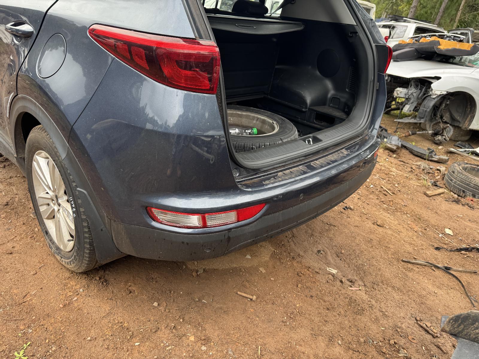 View KIA SPORTAGE 2017 5 Door Station Wagon Breaking
