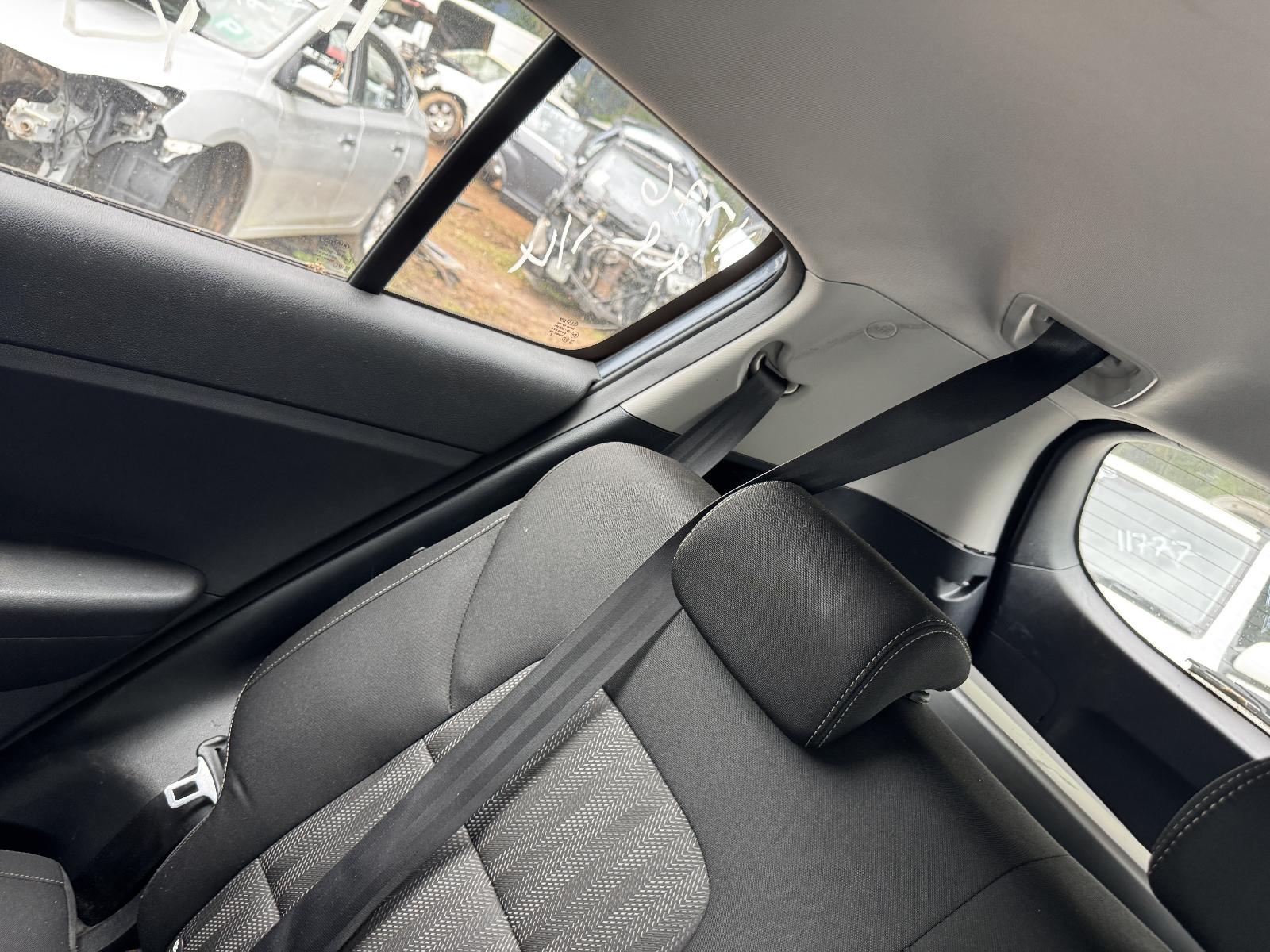 View KIA SPORTAGE 2017 5 Door Station Wagon Breaking