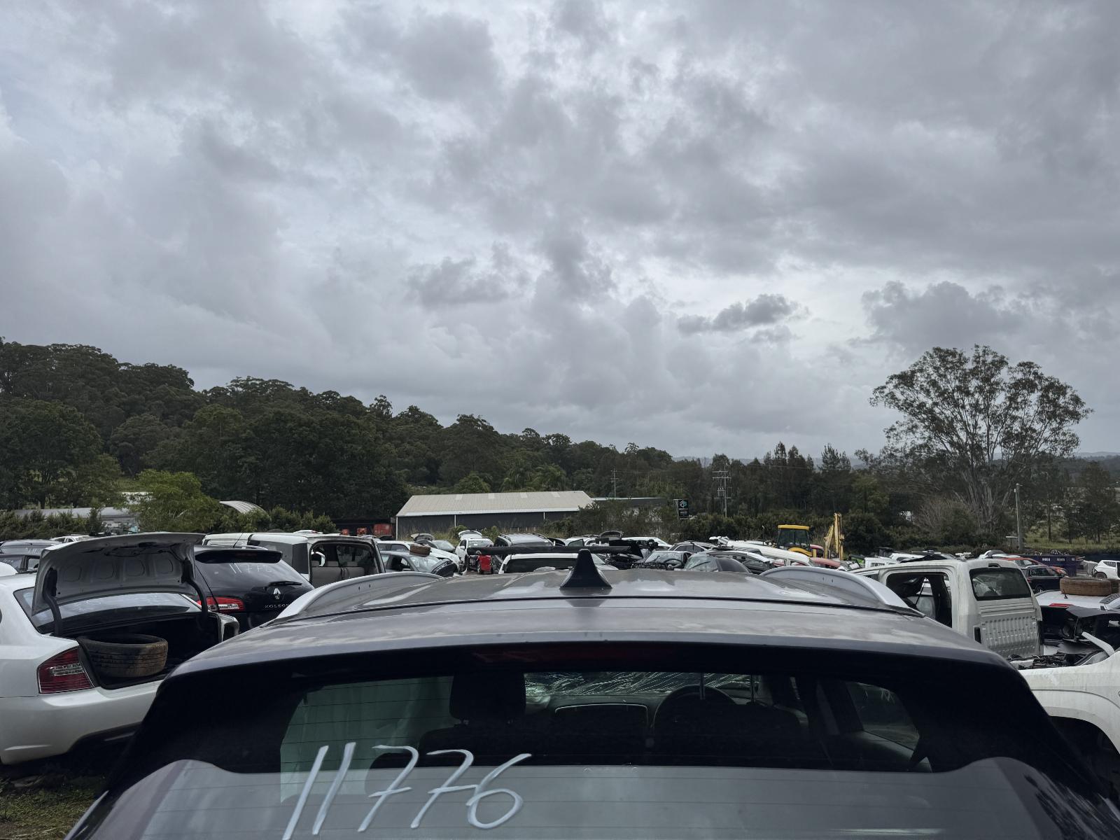 View KIA SPORTAGE 2017 5 Door Station Wagon Breaking