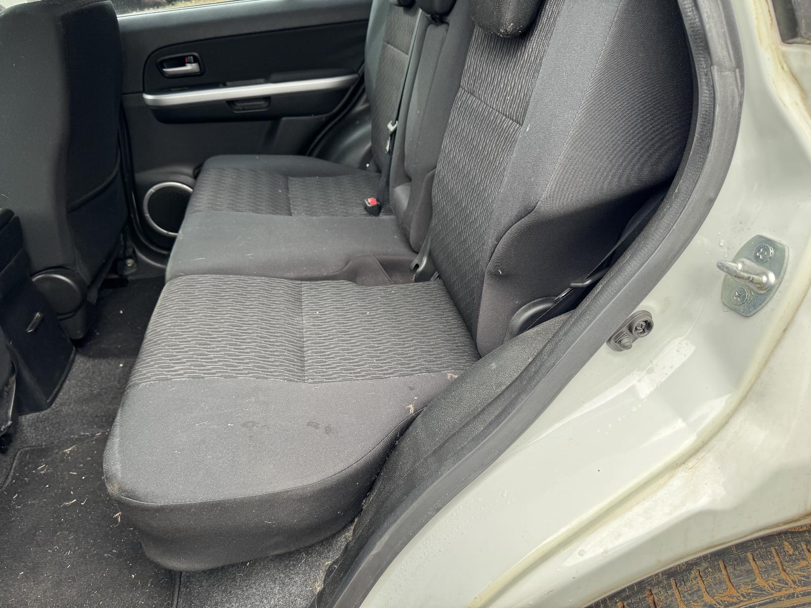 View SUZUKI VITARA 2014 4 Door Station Wagon Breaking