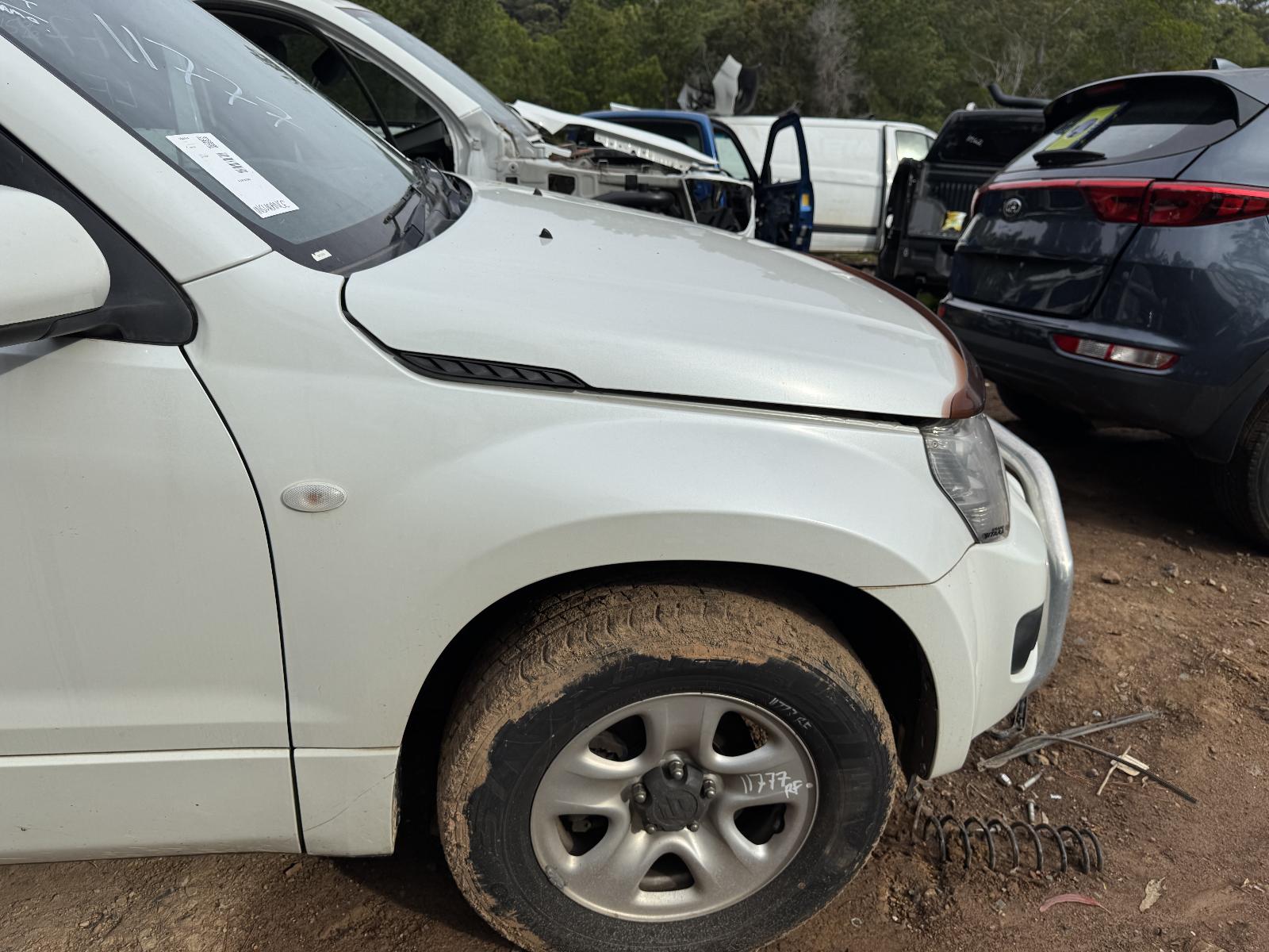 View SUZUKI VITARA 2014 4 Door Station Wagon Breaking