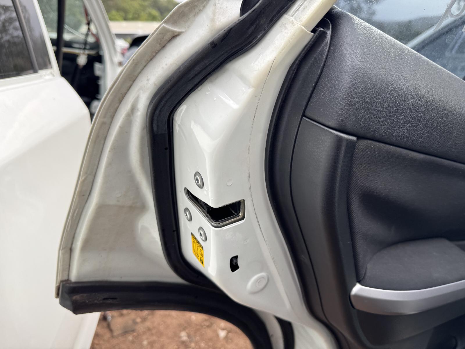 View SUZUKI VITARA 2014 4 Door Station Wagon Breaking