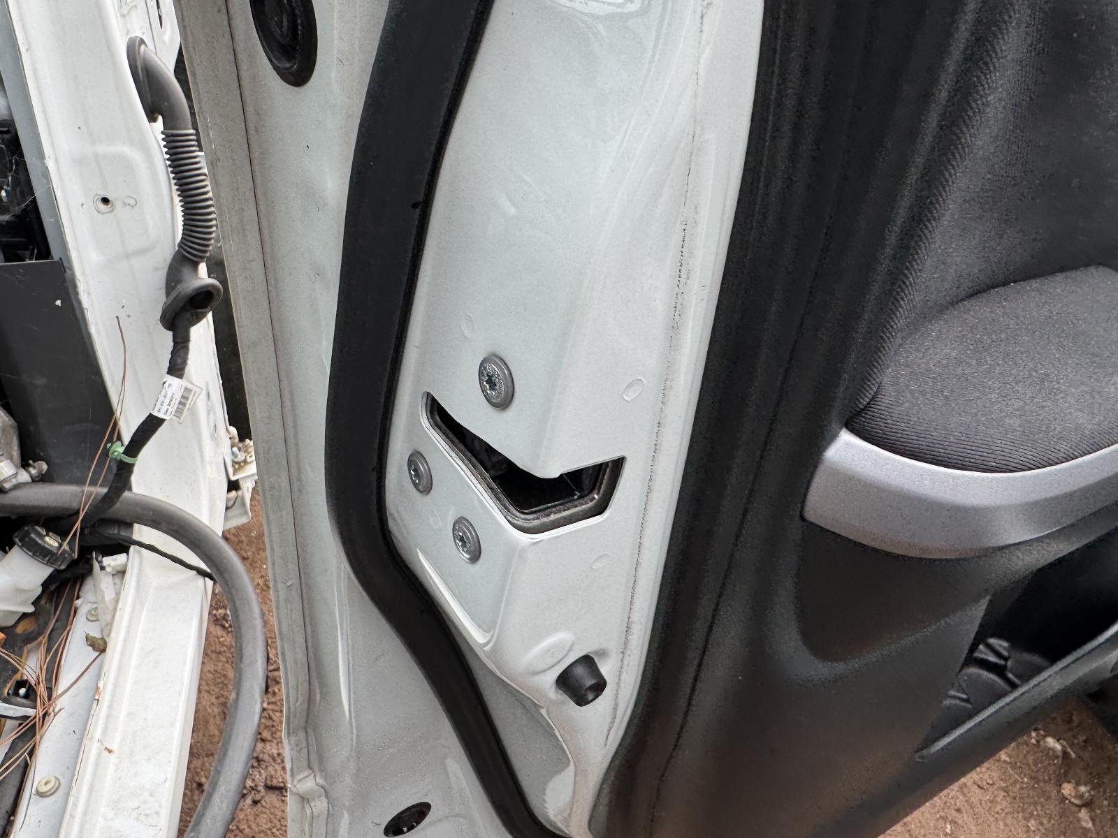 View SUZUKI VITARA 2014 4 Door Station Wagon Breaking