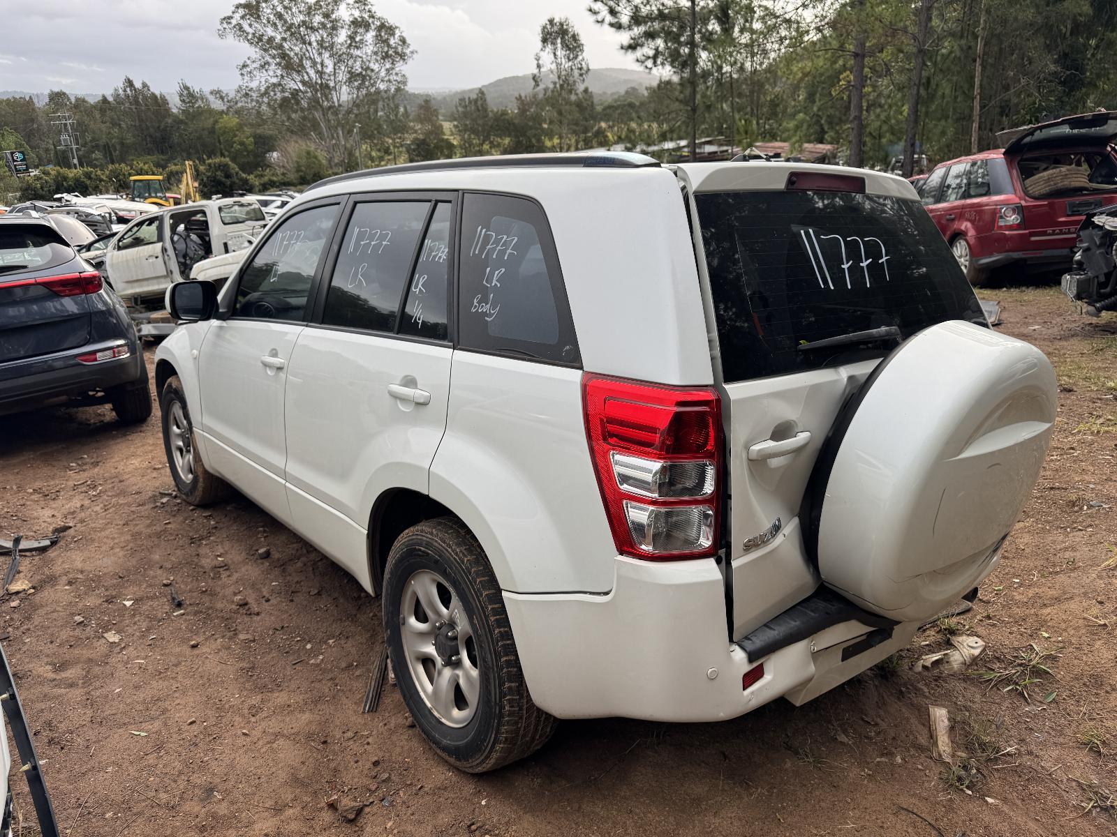 View SUZUKI VITARA 2014 4 Door Station Wagon Breaking