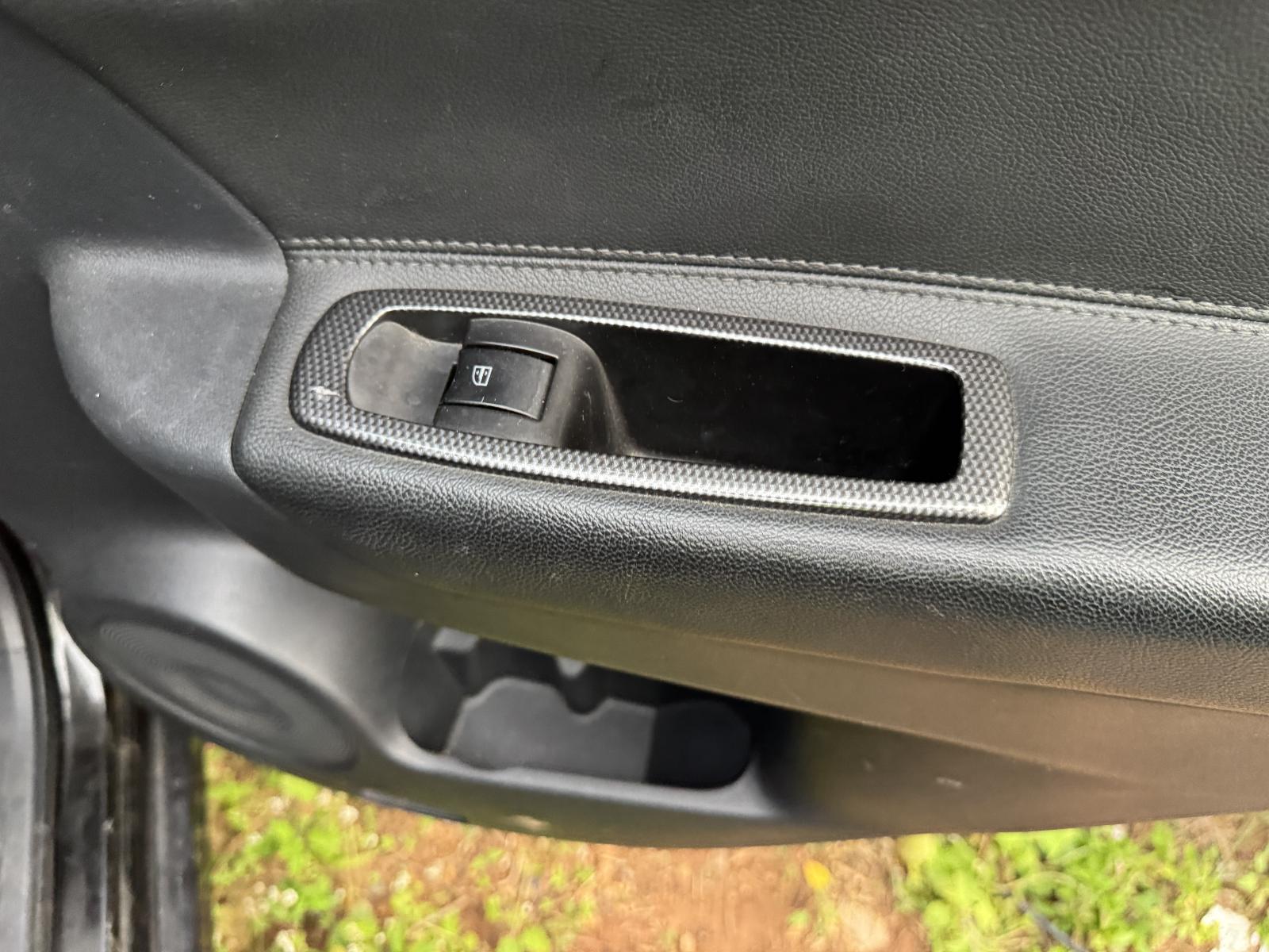 View RENAULT KALEOS 2014 4 Door Station Wagon Breaking