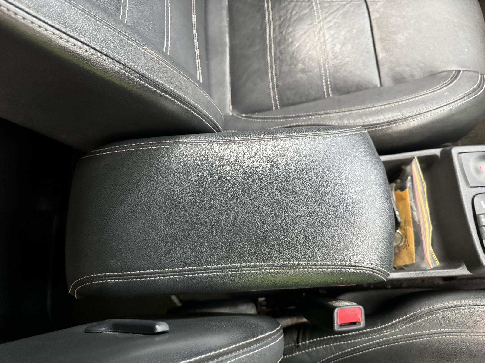 View RENAULT KALEOS 2014 4 Door Station Wagon Breaking