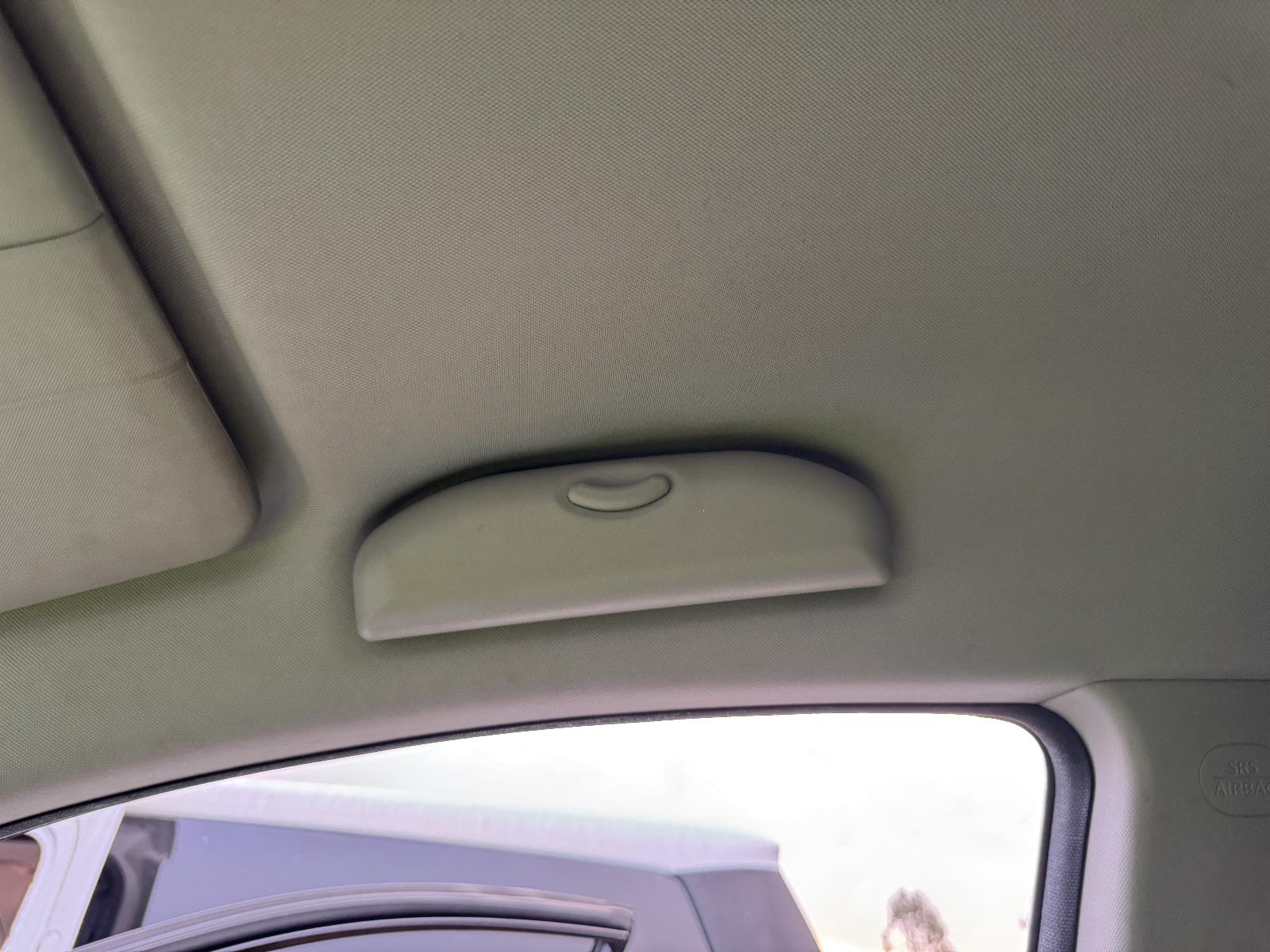 View RENAULT KALEOS 2014 4 Door Station Wagon Breaking
