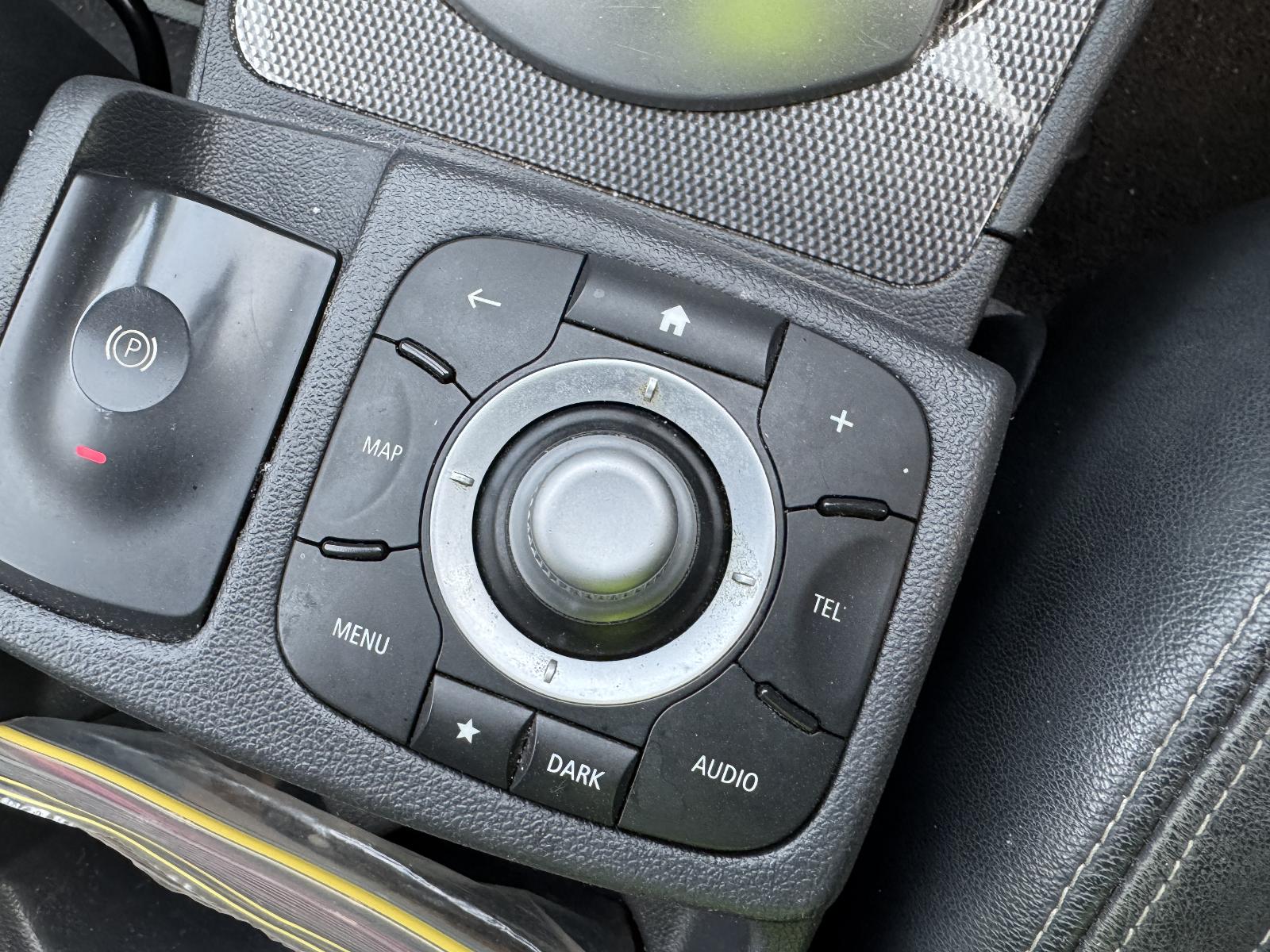 View RENAULT KALEOS 2014 4 Door Station Wagon Breaking