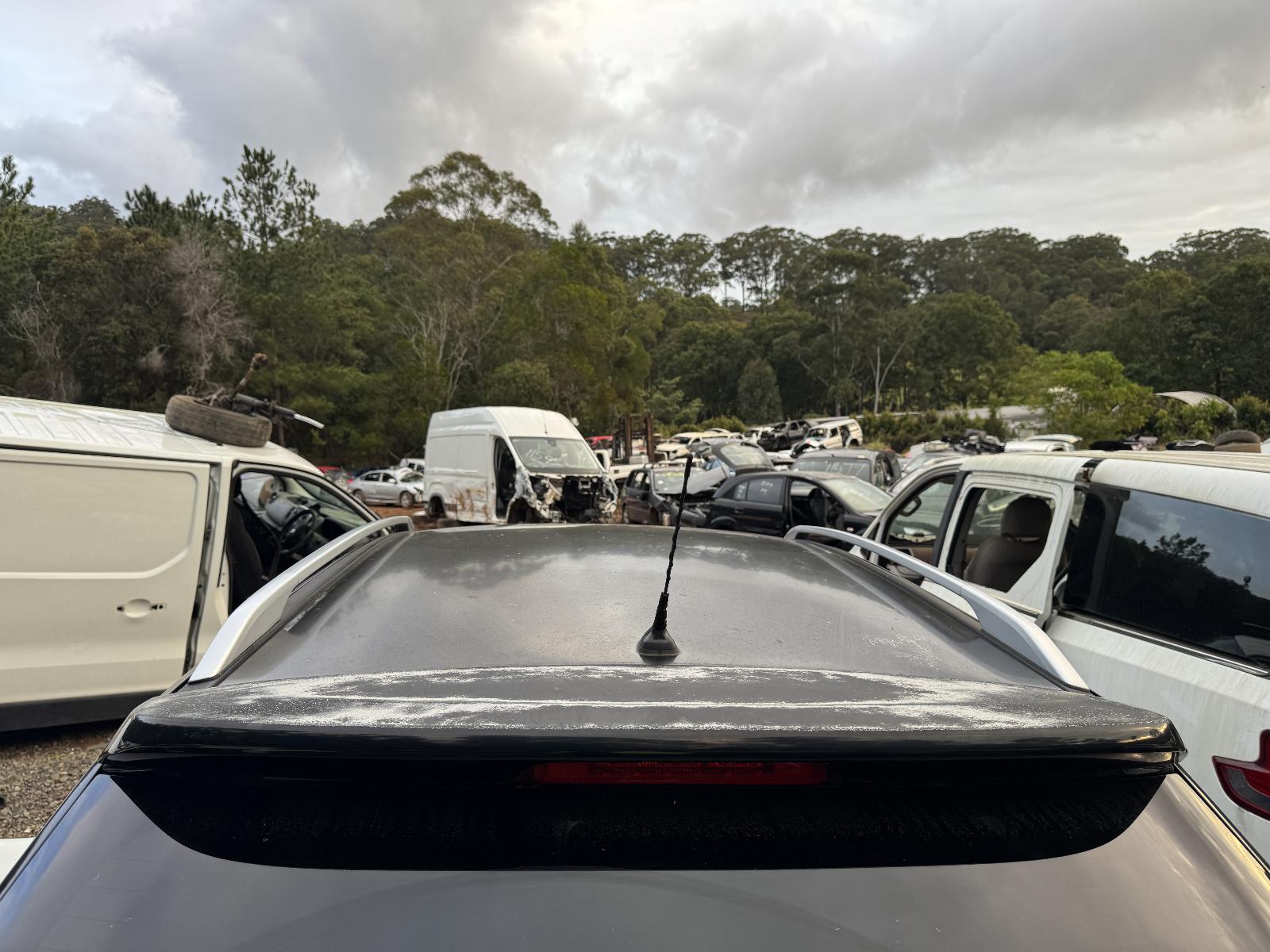 View RENAULT KALEOS 2014 4 Door Station Wagon Breaking