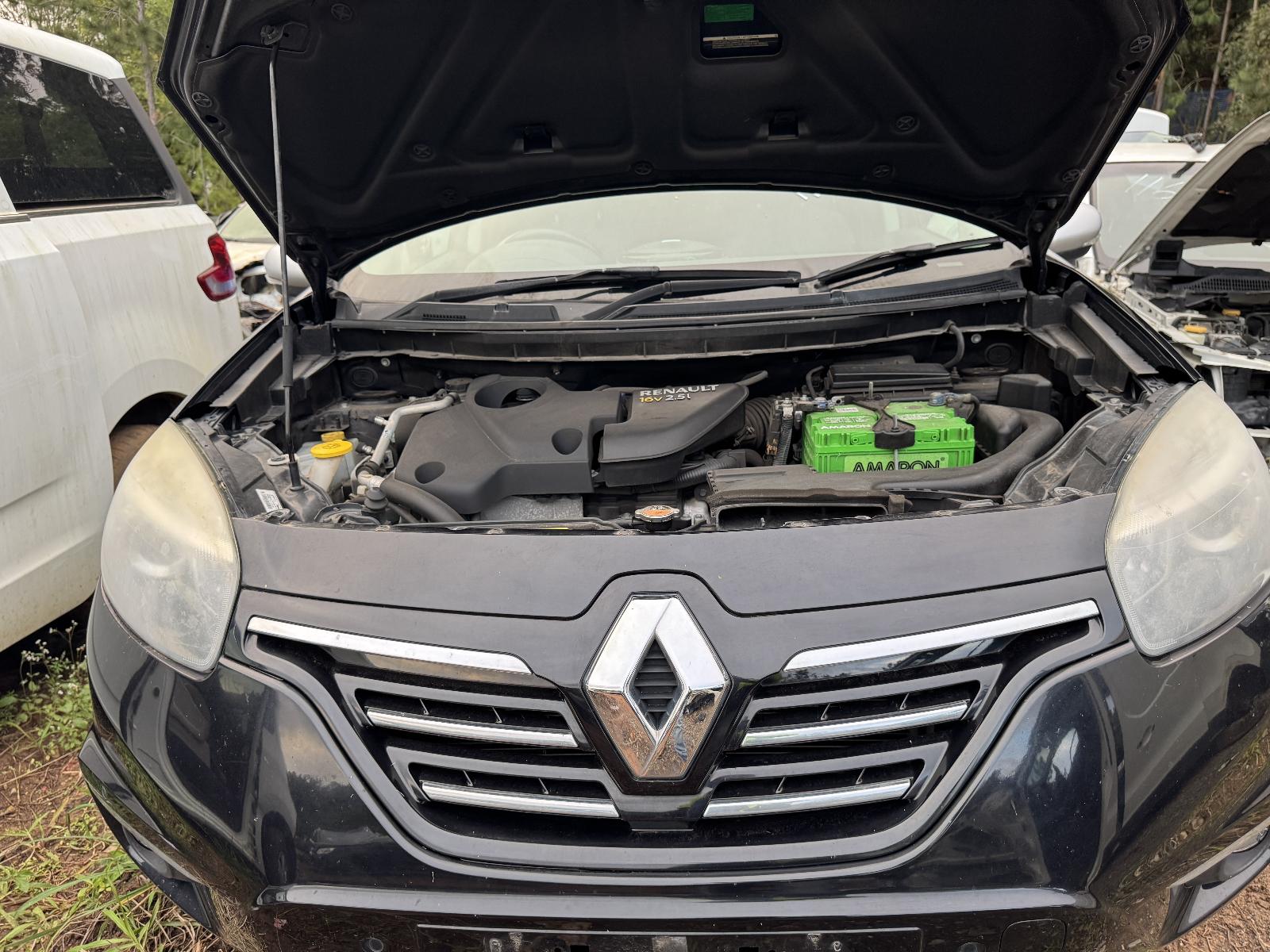 View RENAULT KALEOS 2014 4 Door Station Wagon Breaking