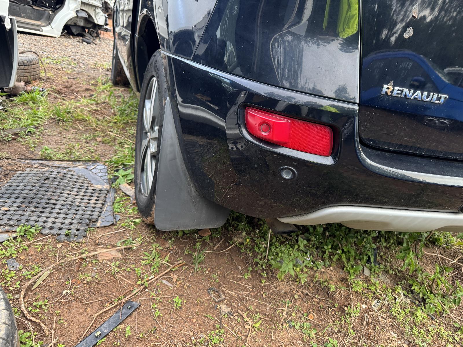 View RENAULT KALEOS 2014 4 Door Station Wagon Breaking