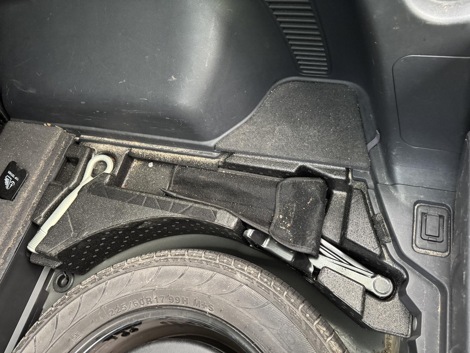 View RENAULT KALEOS 2014 4 Door Station Wagon Breaking