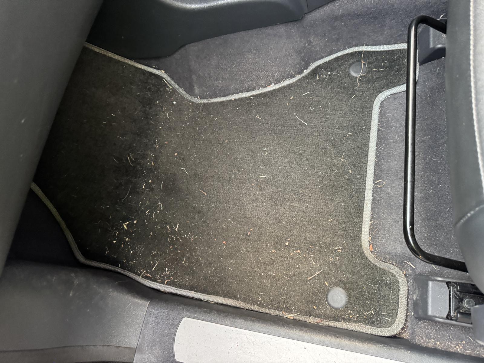 View RENAULT KALEOS 2014 4 Door Station Wagon Breaking