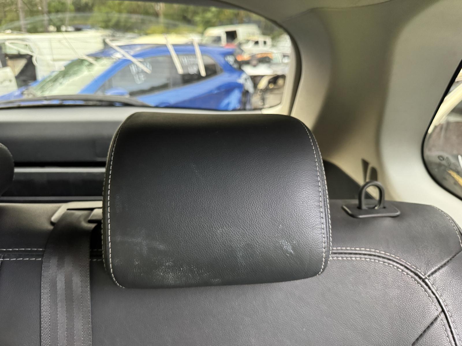 View RENAULT KALEOS 2014 4 Door Station Wagon Breaking