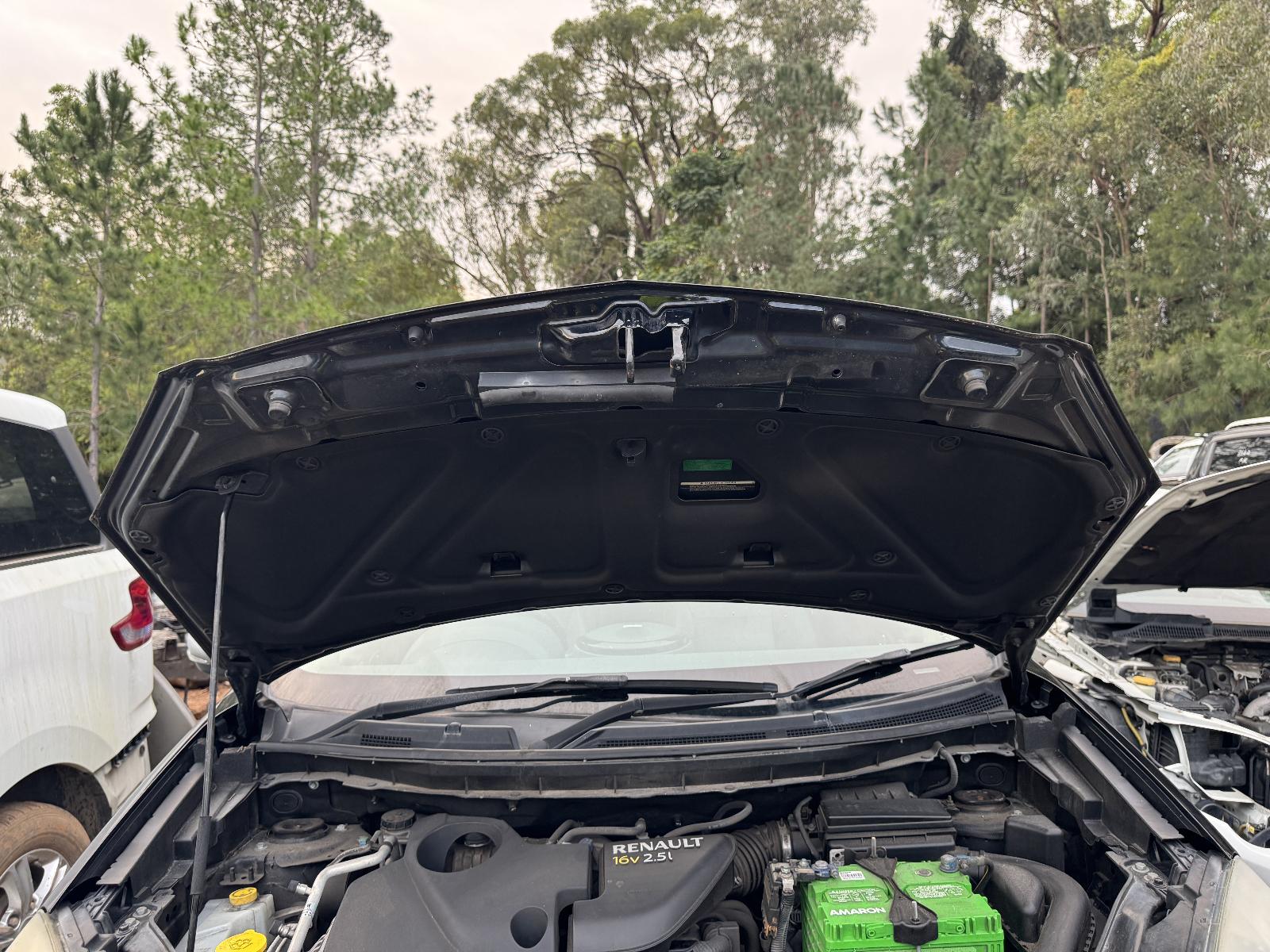 View RENAULT KALEOS 2014 4 Door Station Wagon Breaking