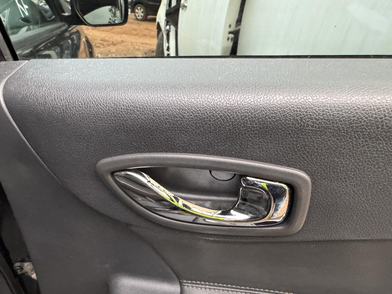 View RENAULT KALEOS 2014 4 Door Station Wagon Breaking