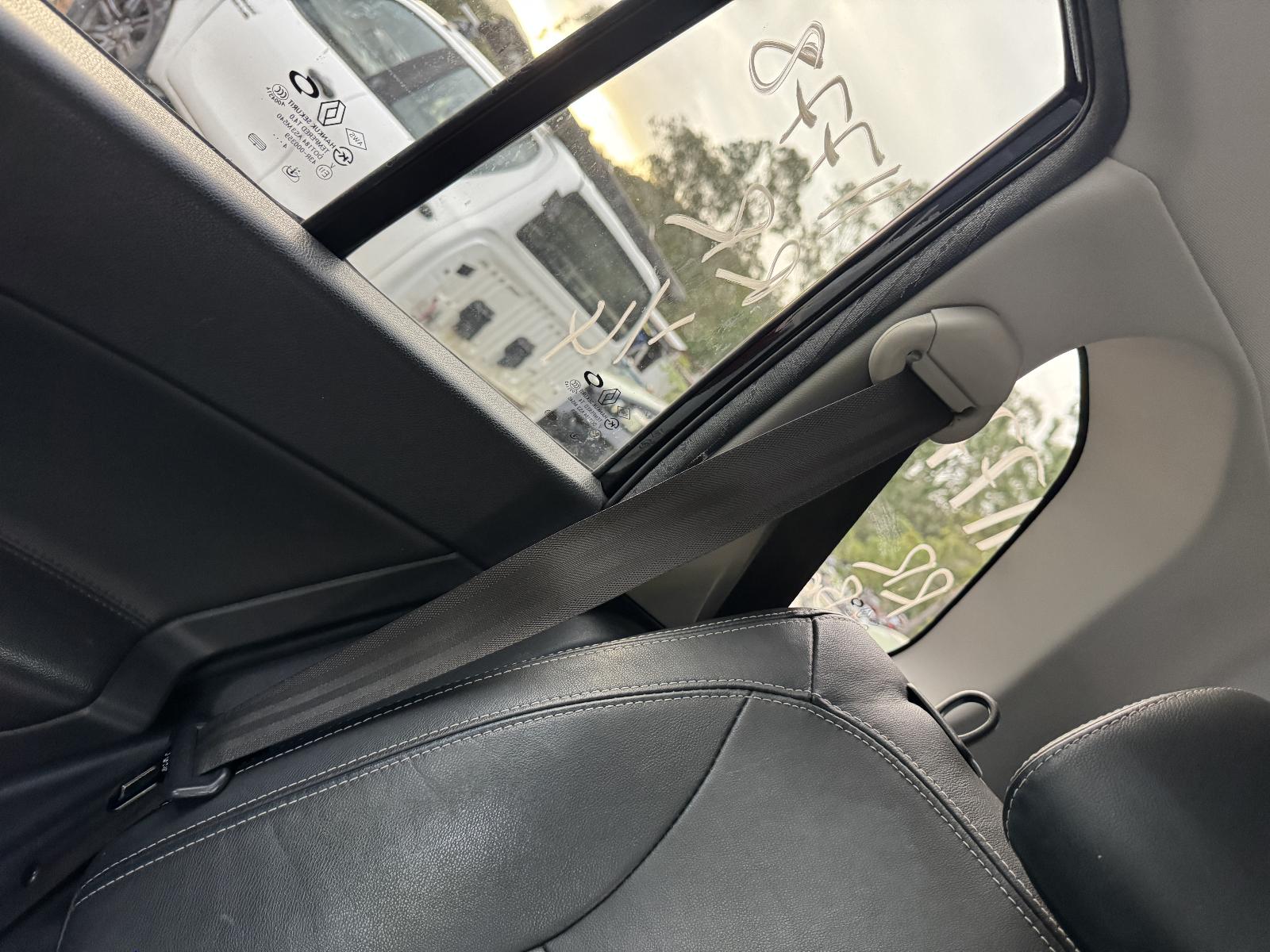 View RENAULT KALEOS 2014 4 Door Station Wagon Breaking