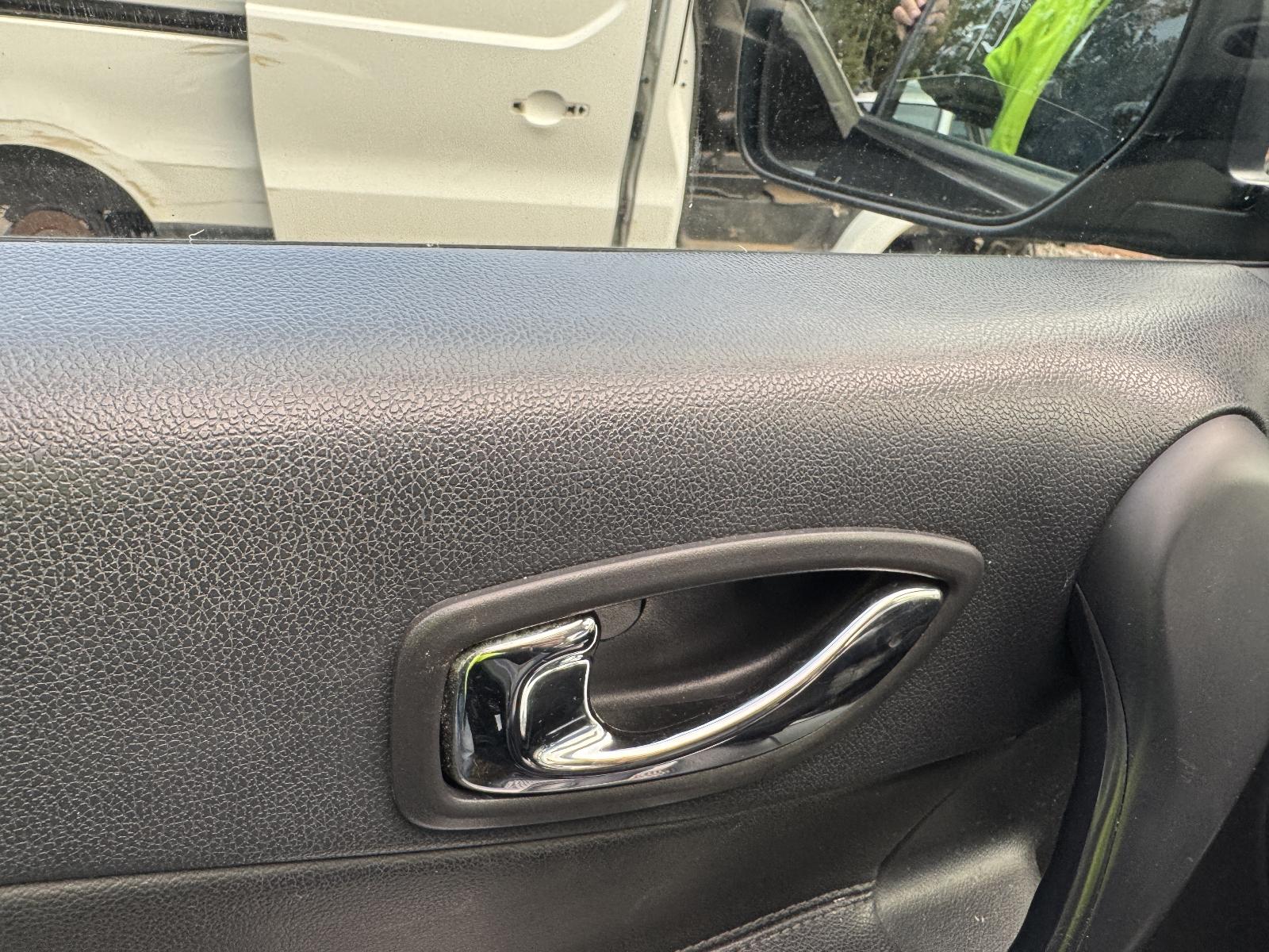 View RENAULT KALEOS 2014 4 Door Station Wagon Breaking