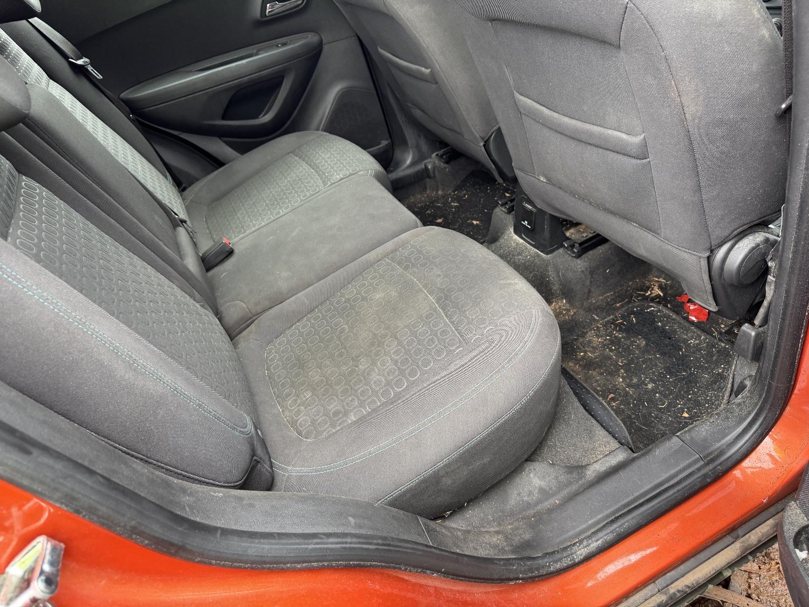 View HOLDEN TRAX 2014 4 Door Station Wagon Breaking