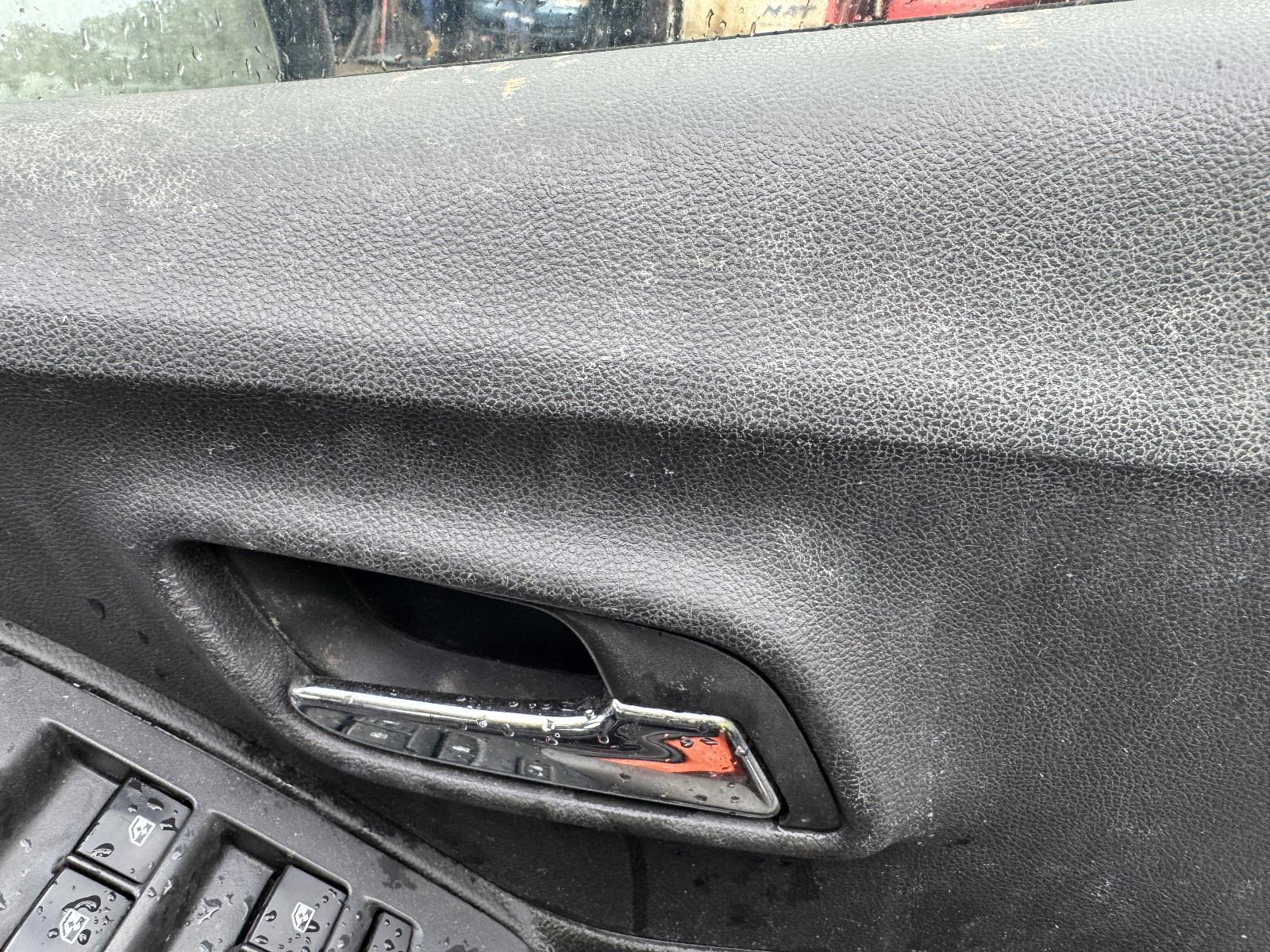View HOLDEN TRAX 2014 4 Door Station Wagon Breaking