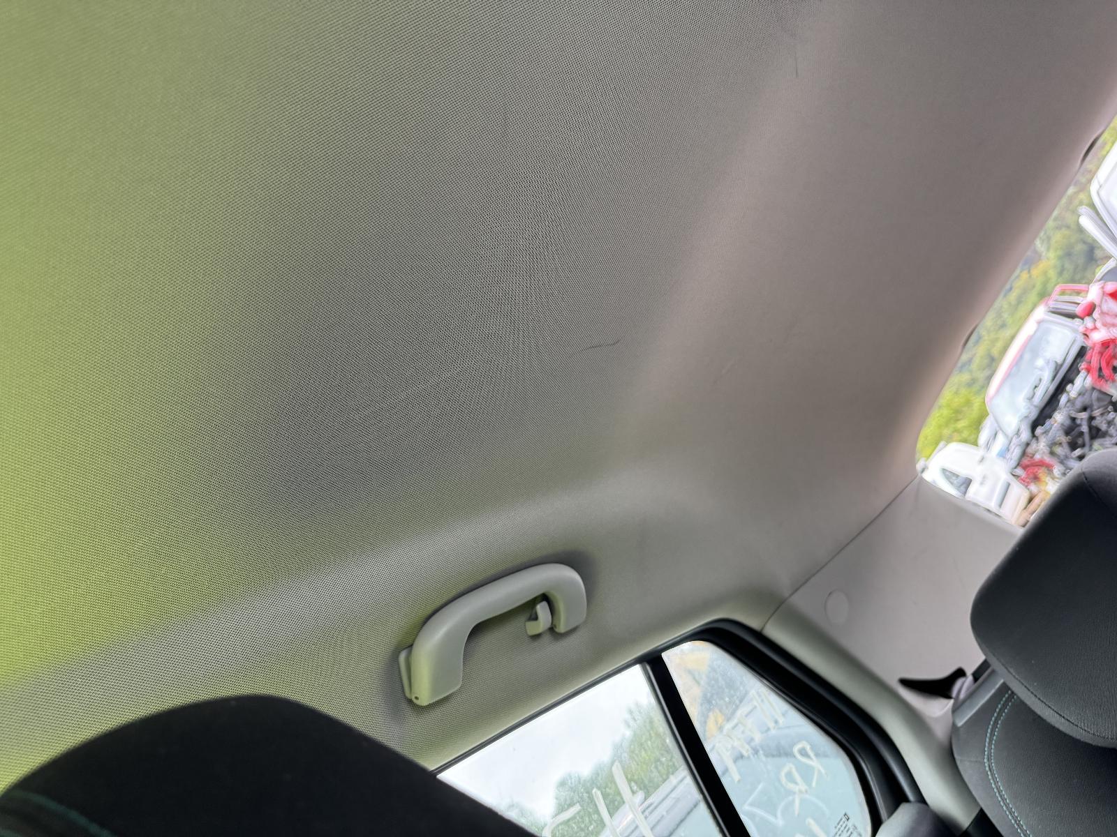 View HOLDEN TRAX 2014 4 Door Station Wagon Breaking