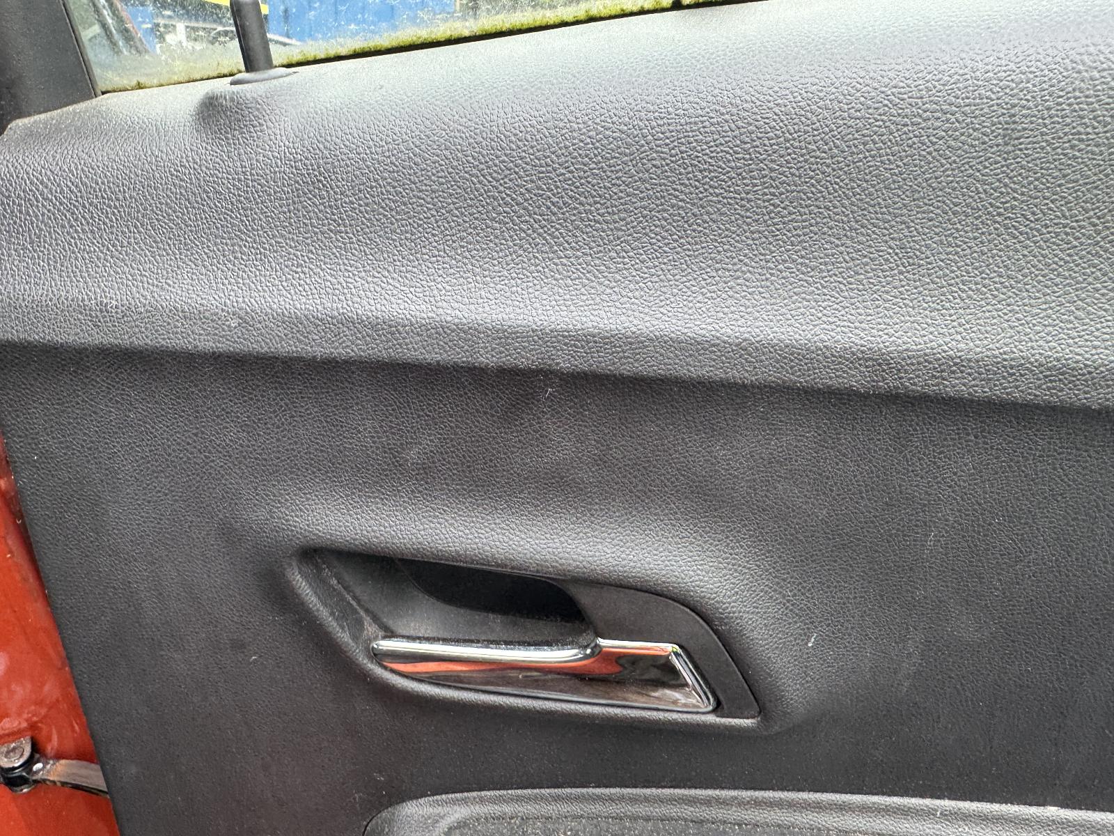 View HOLDEN TRAX 2014 4 Door Station Wagon Breaking