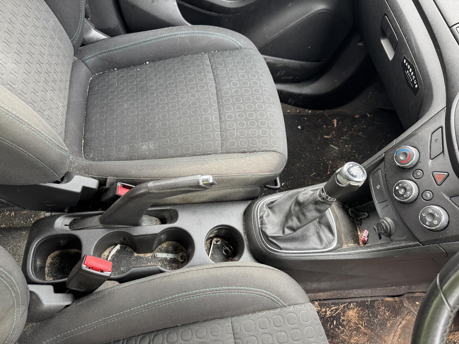View HOLDEN TRAX 2014 4 Door Station Wagon Breaking