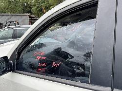View KIA CARNIVAL/GRAND CARNIVAL 2012 4 Door Station Wagon Breaking