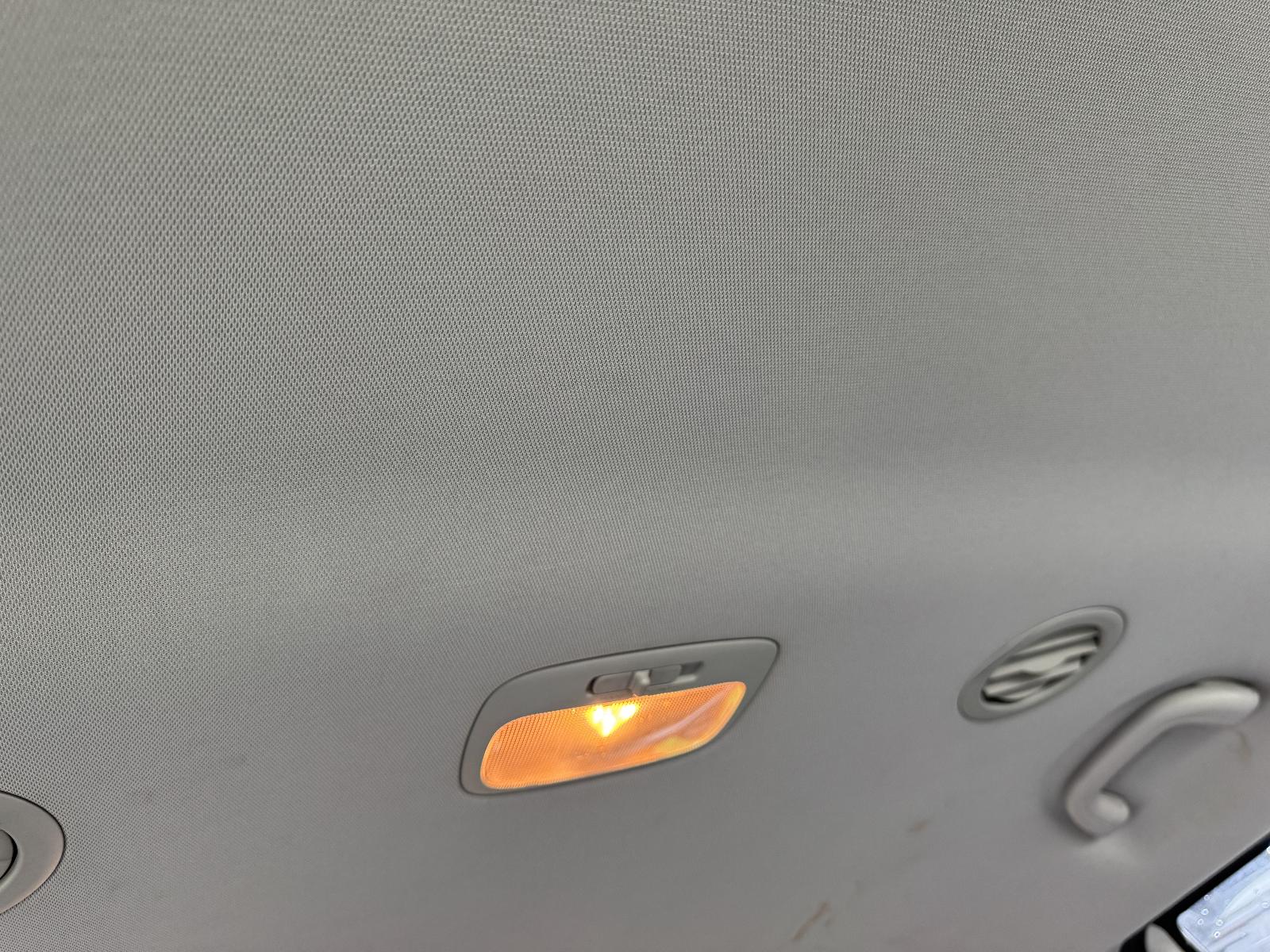 View KIA CARNIVAL/GRAND CARNIVAL 2012 4 Door Station Wagon Breaking