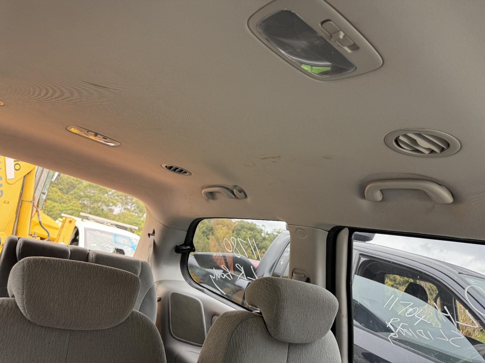 View KIA CARNIVAL/GRAND CARNIVAL 2012 4 Door Station Wagon Breaking