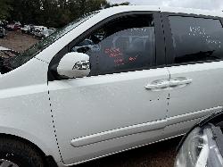 View KIA CARNIVAL/GRAND CARNIVAL 2012 4 Door Station Wagon Breaking