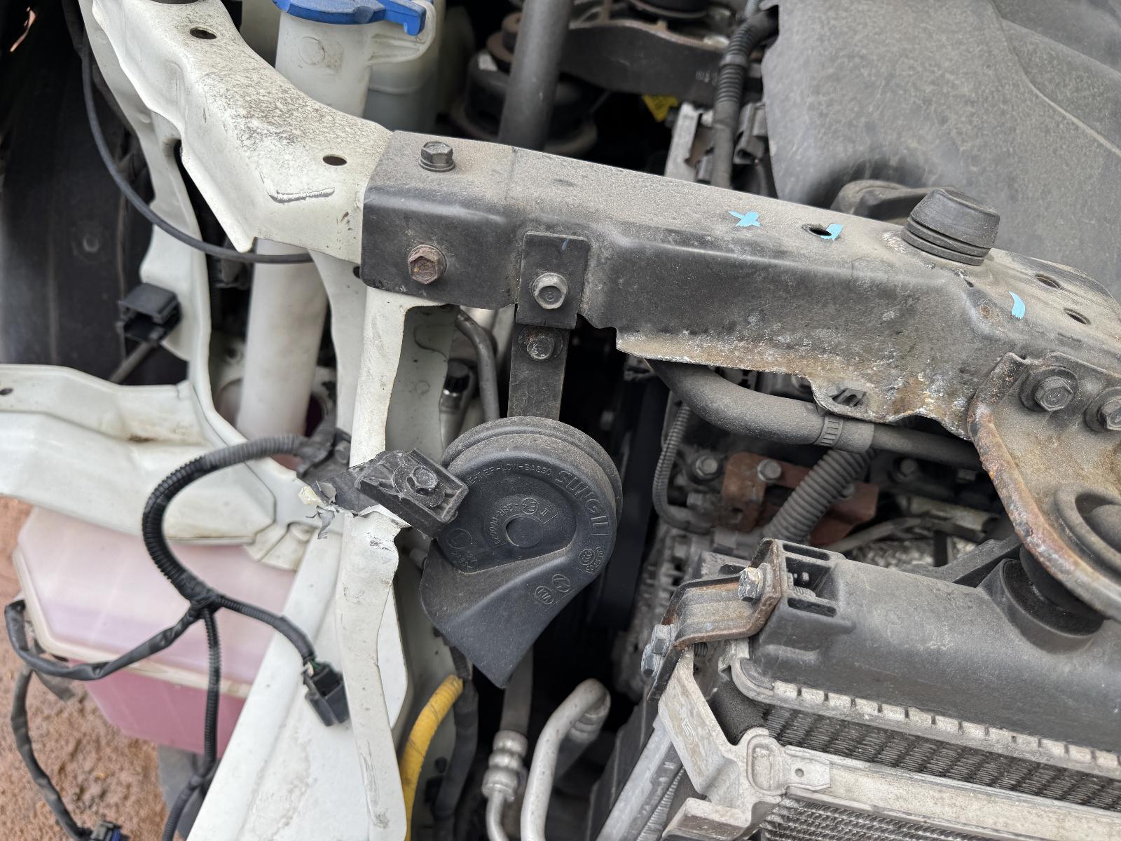 View KIA CARNIVAL/GRAND CARNIVAL 2012 4 Door Station Wagon Breaking