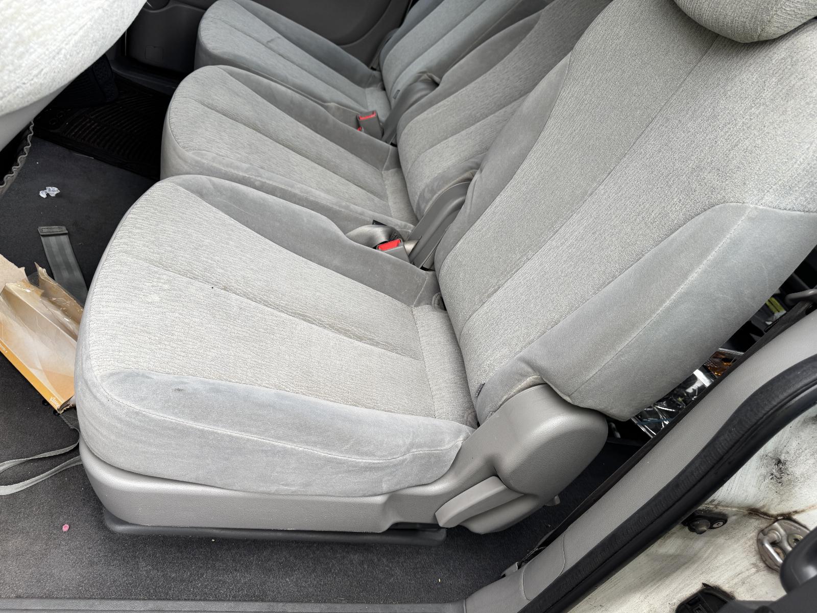 View KIA CARNIVAL/GRAND CARNIVAL 2012 4 Door Station Wagon Breaking