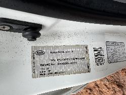 View KIA CARNIVAL/GRAND CARNIVAL 2012 4 Door Station Wagon Breaking