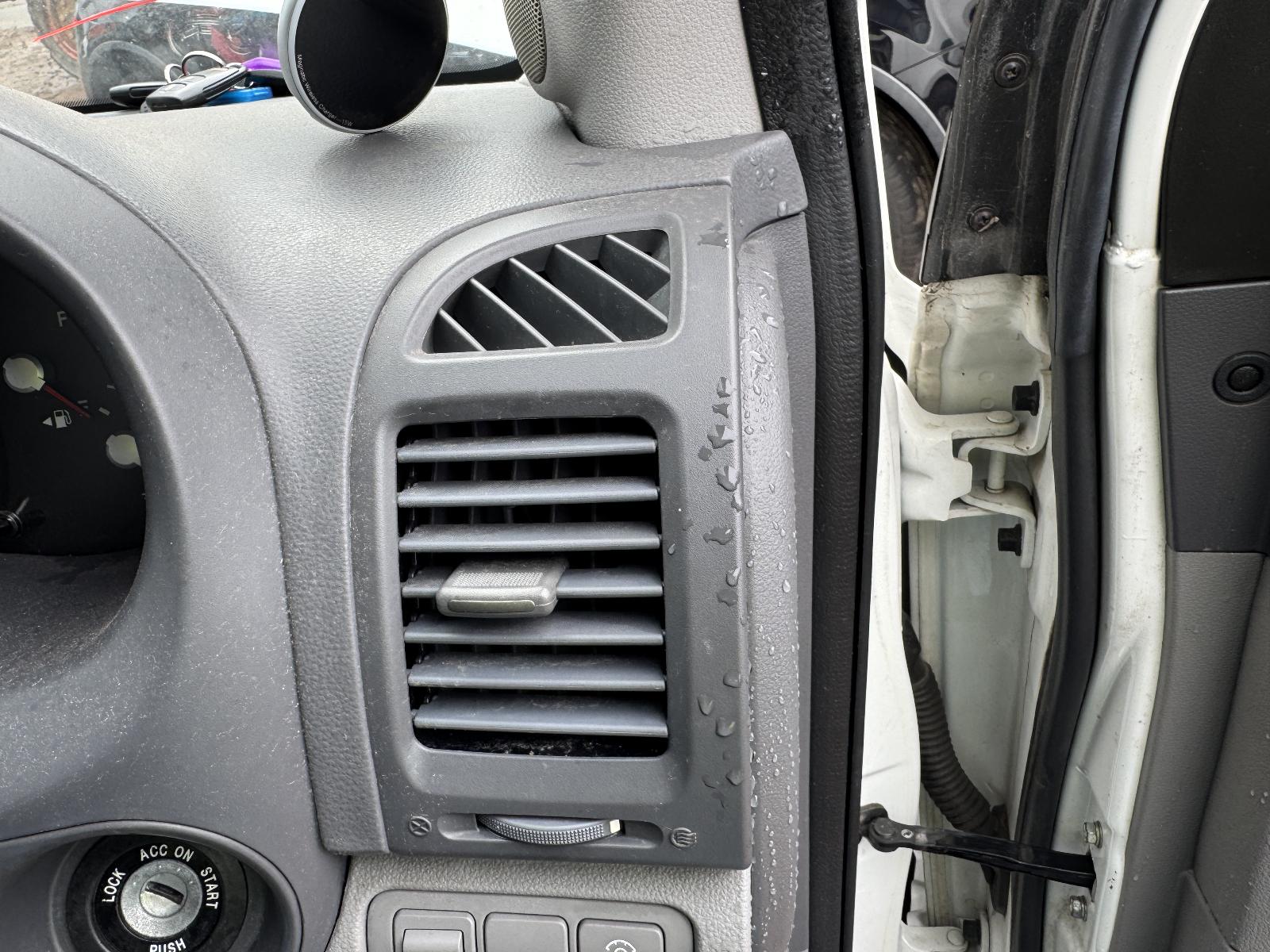 View KIA CARNIVAL/GRAND CARNIVAL 2012 4 Door Station Wagon Breaking