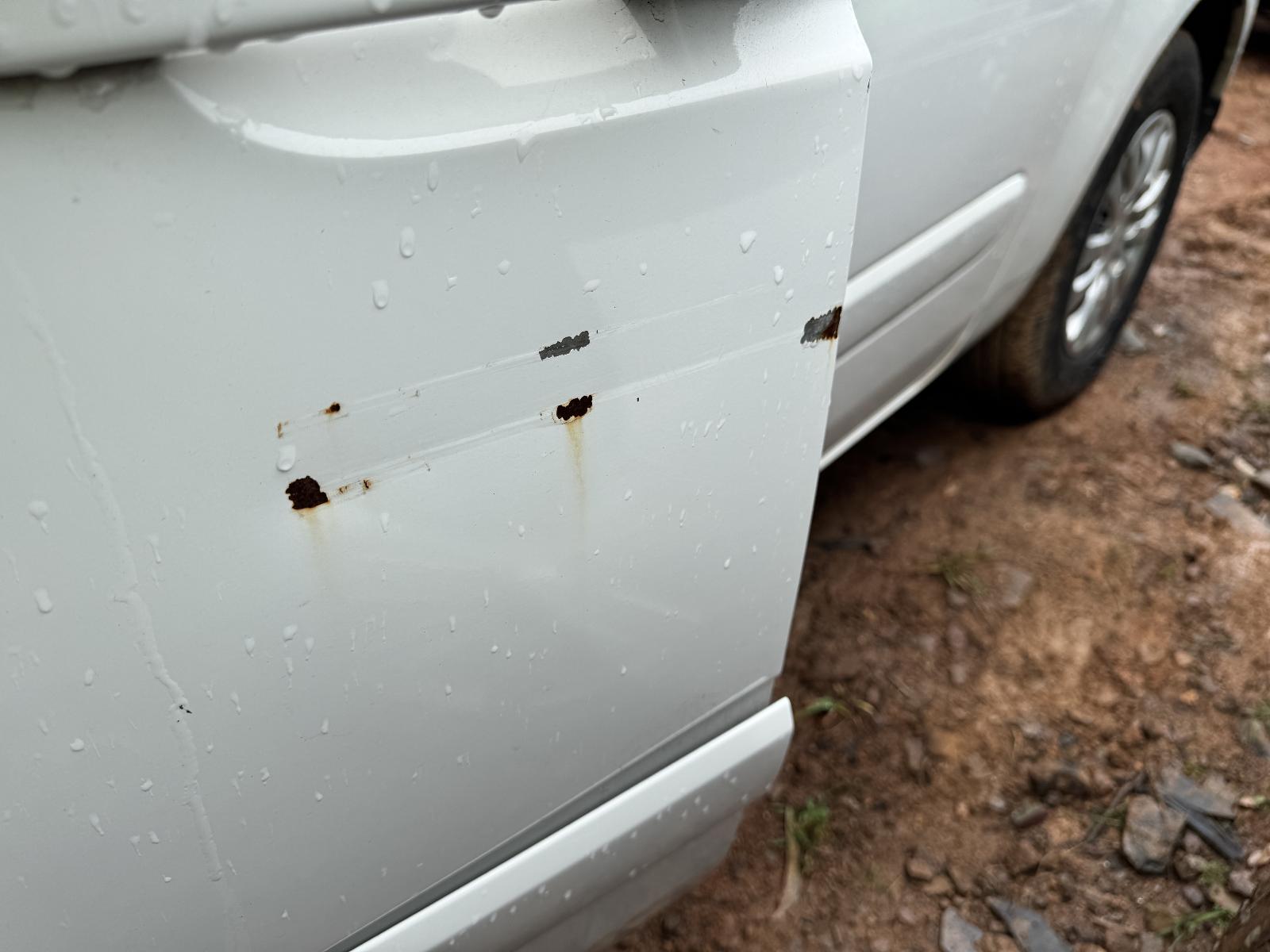 View KIA CARNIVAL/GRAND CARNIVAL 2012 4 Door Station Wagon Breaking