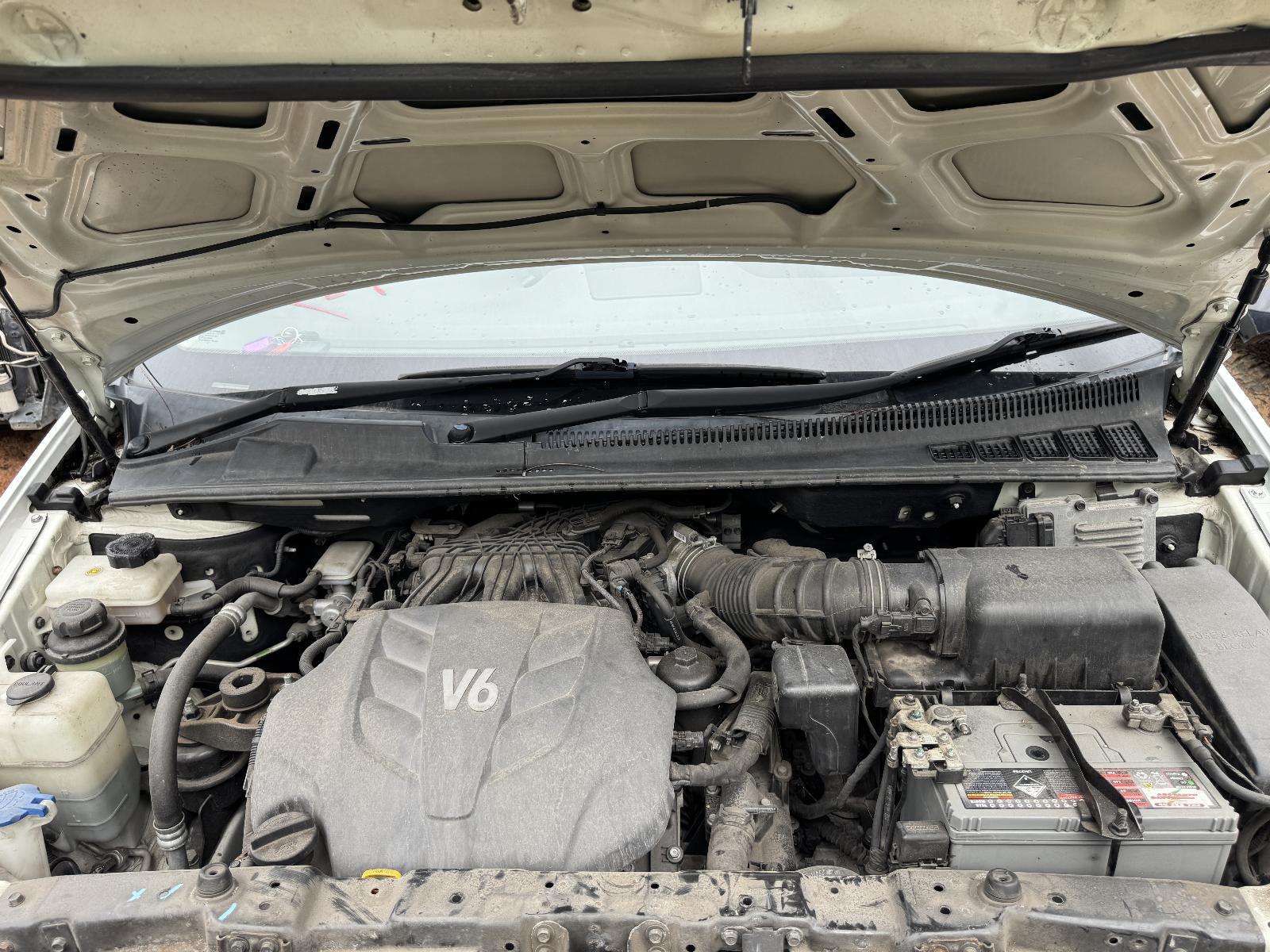 View KIA CARNIVAL/GRAND CARNIVAL 2012 4 Door Station Wagon Breaking