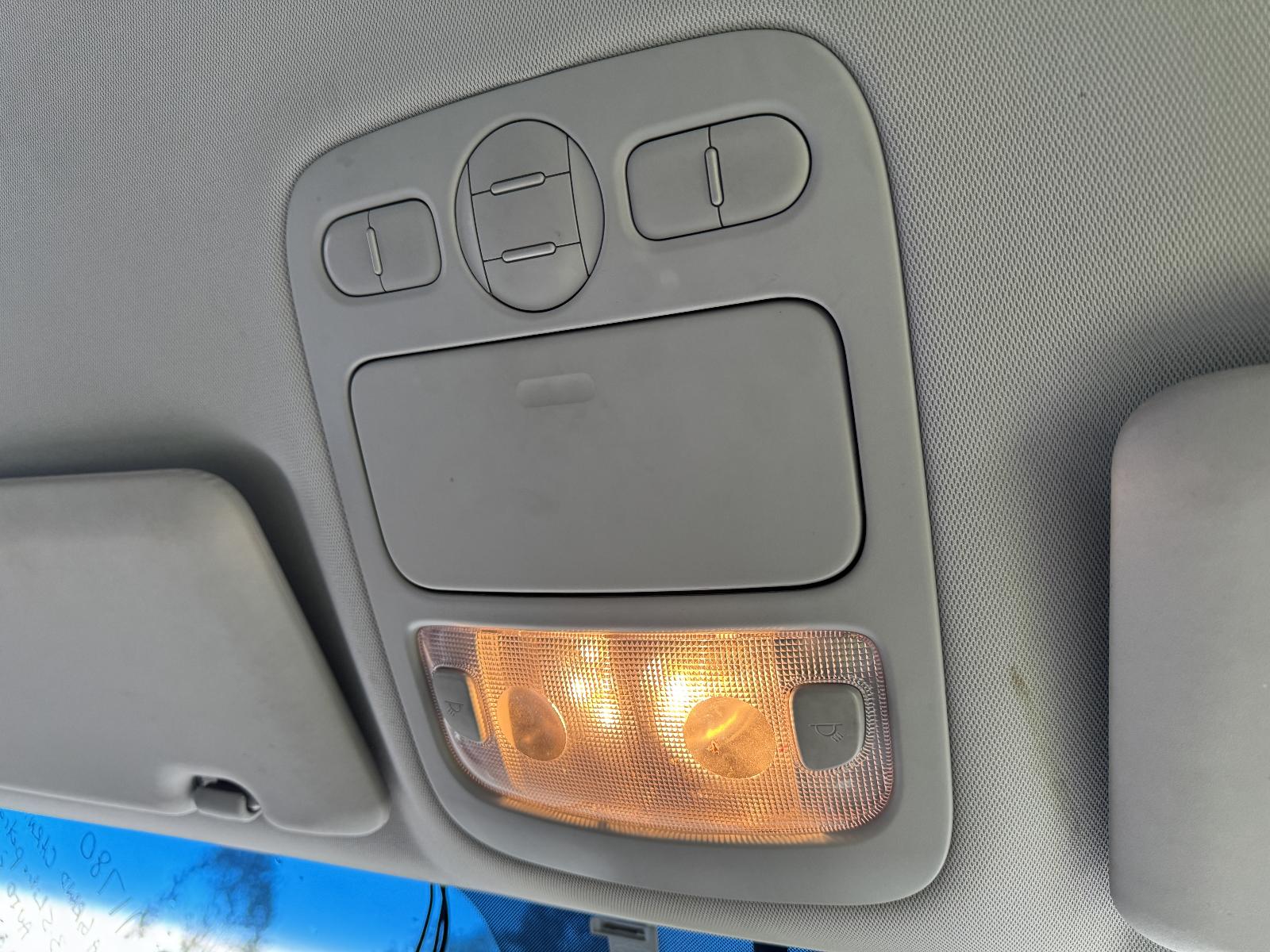 View KIA CARNIVAL/GRAND CARNIVAL 2012 4 Door Station Wagon Breaking