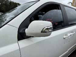 View KIA CARNIVAL/GRAND CARNIVAL 2012 4 Door Station Wagon Breaking