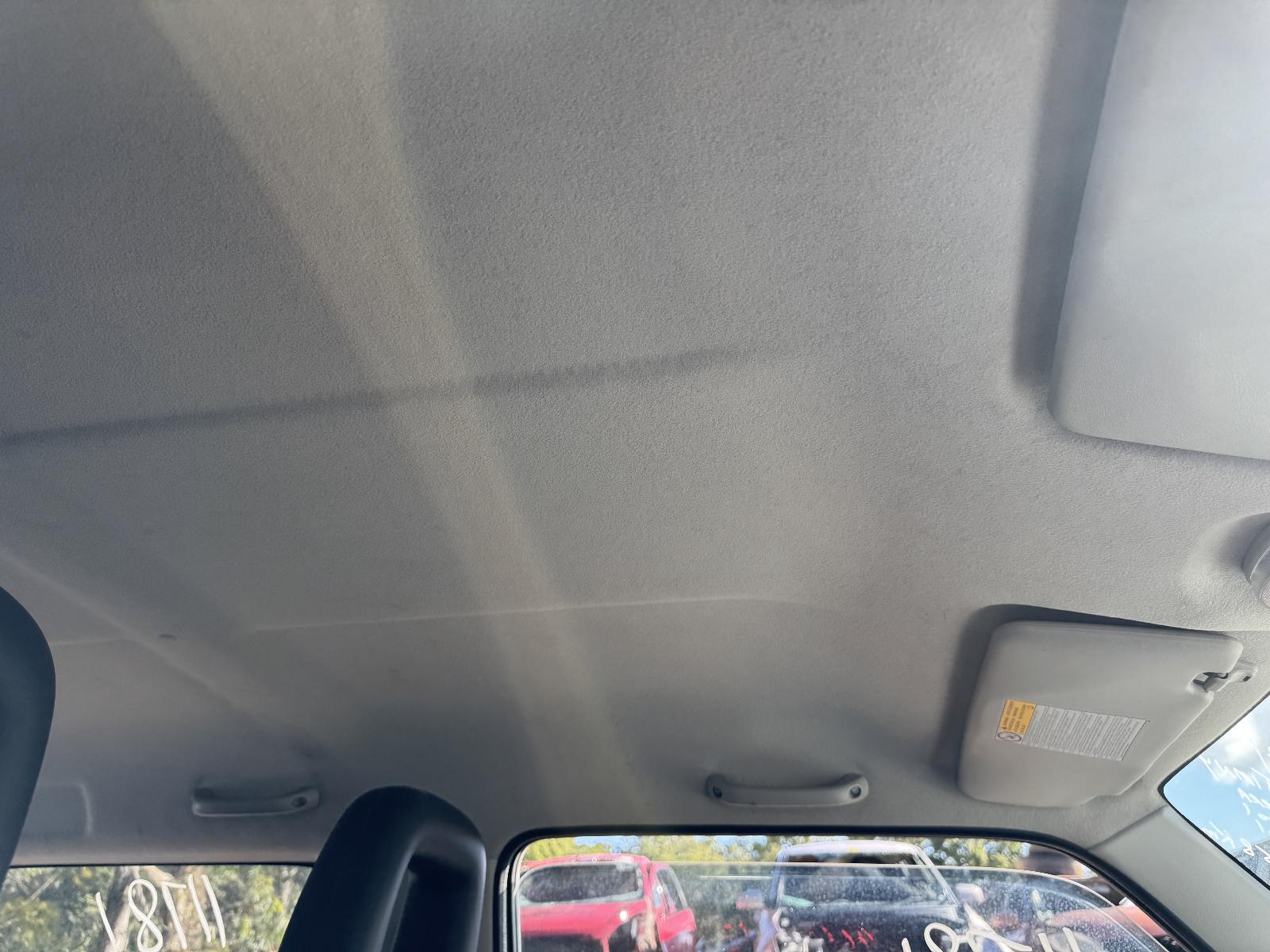 View SUZUKI JIMNY 2011 2 Door Station Wagon Breaking