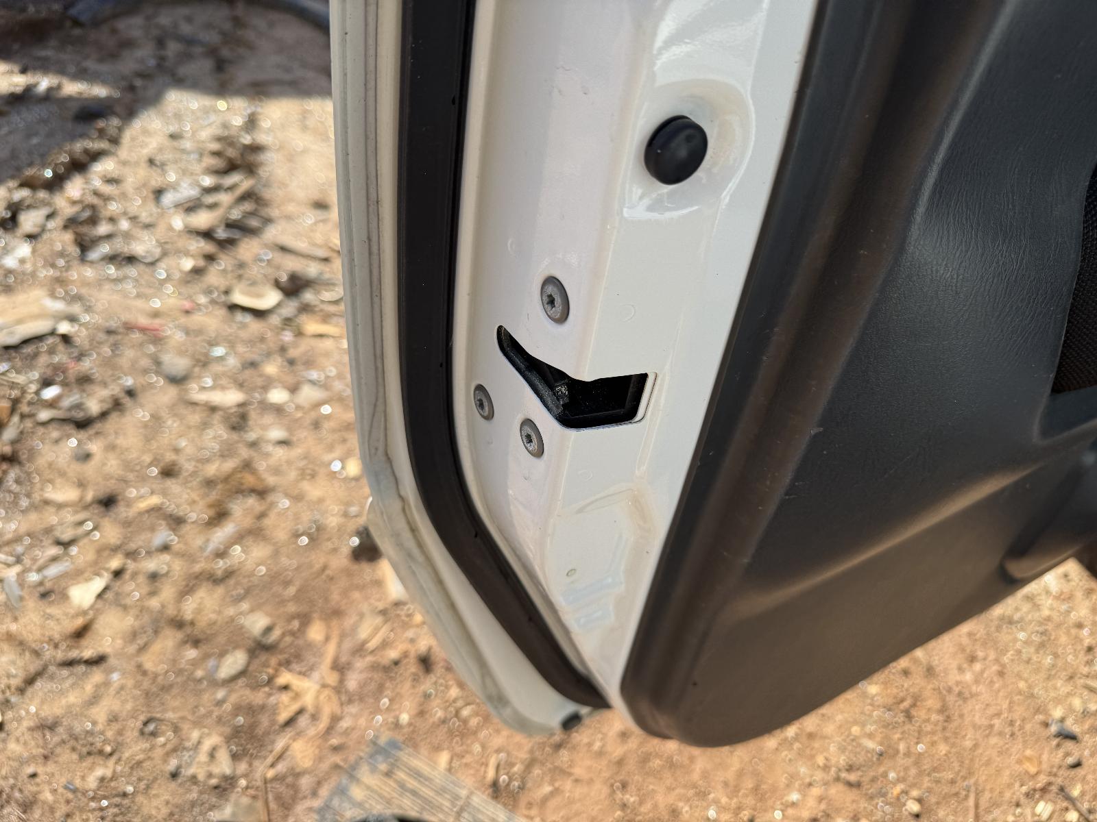 View SUZUKI JIMNY 2011 2 Door Station Wagon Breaking