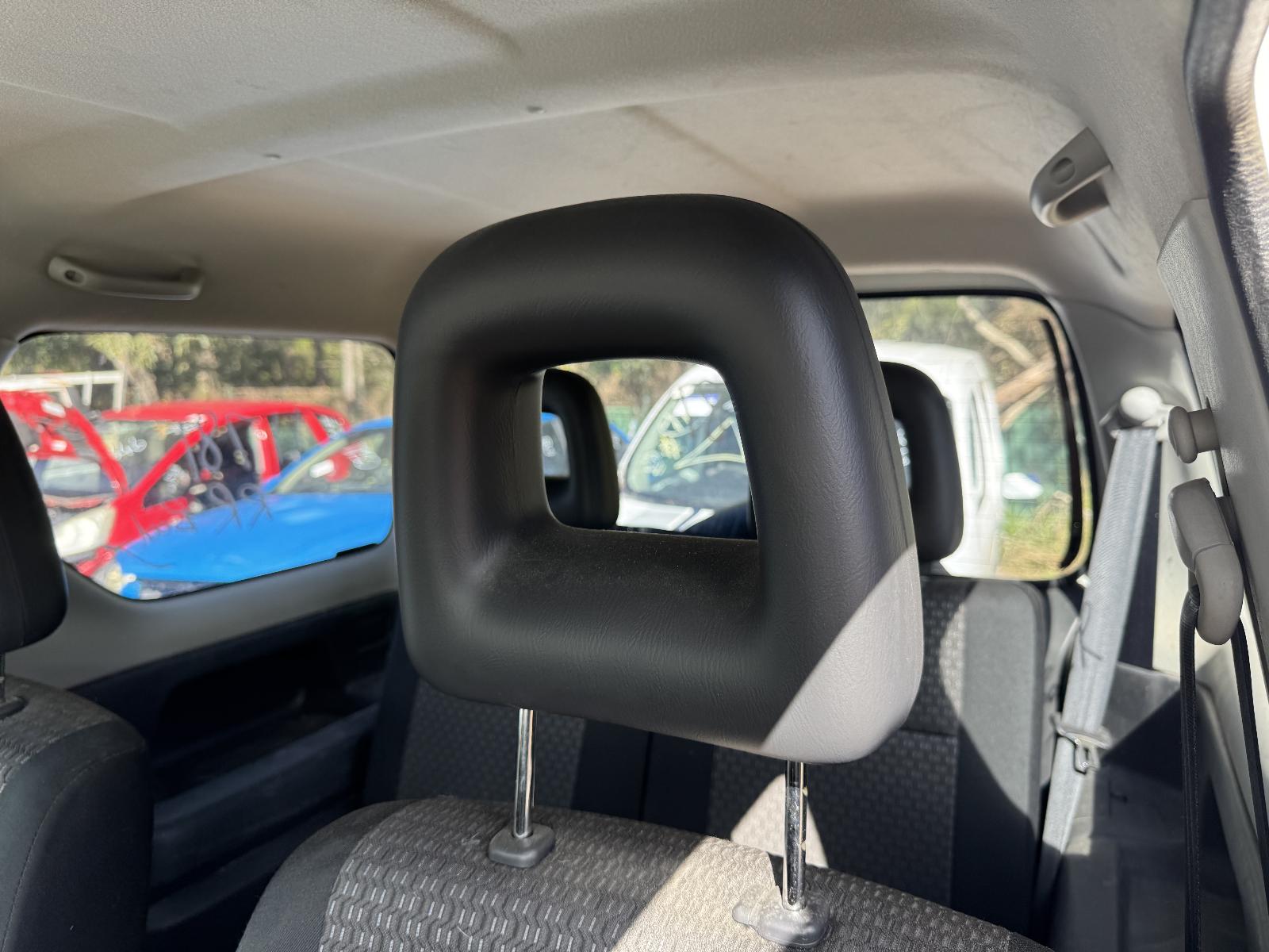 View SUZUKI JIMNY 2011 2 Door Station Wagon Breaking