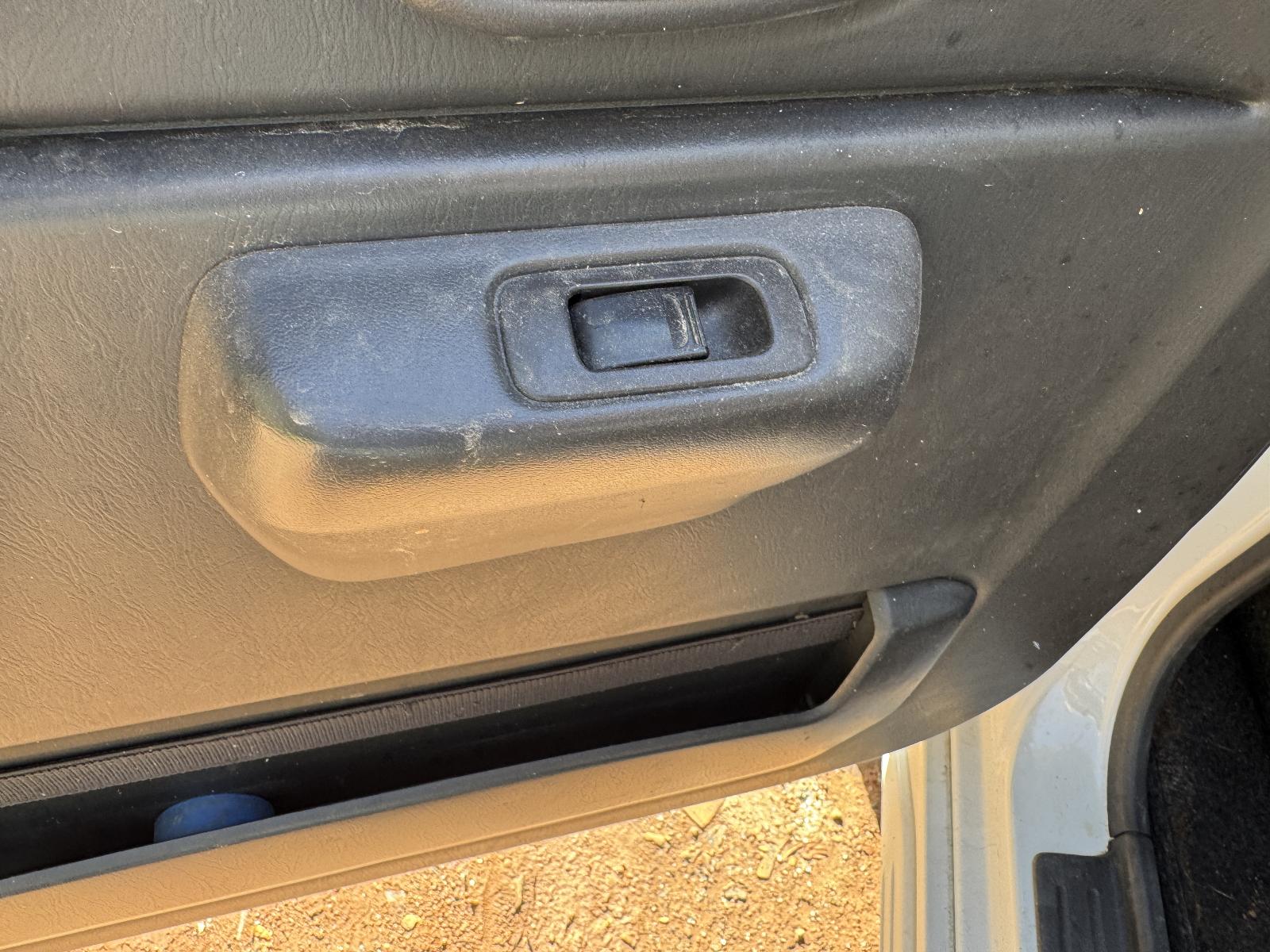View SUZUKI JIMNY 2011 2 Door Station Wagon Breaking